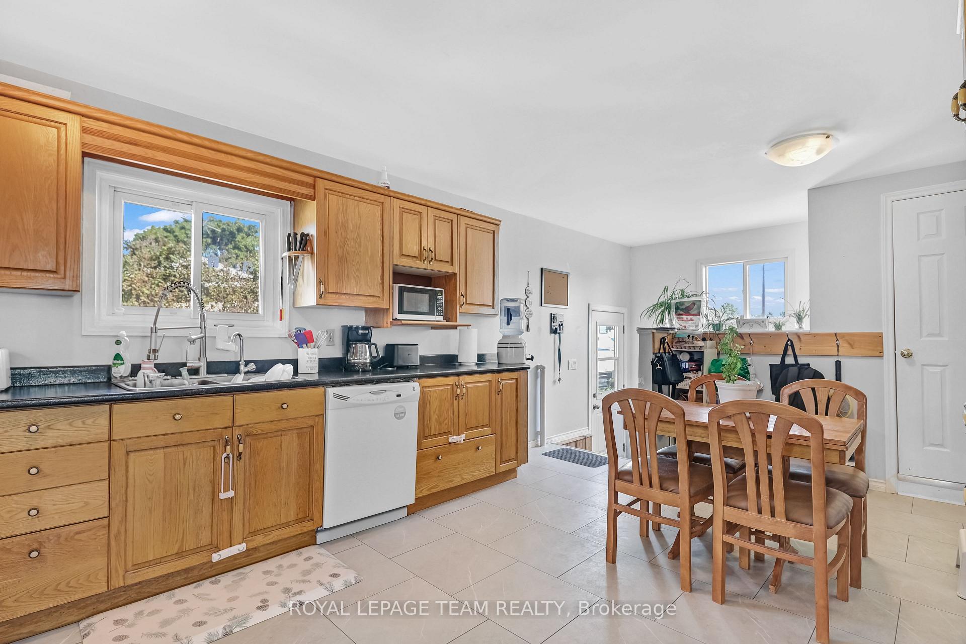 Photo 10 of 1289 Rosedale Road N, Montague, Montague Twp — HOMEH
