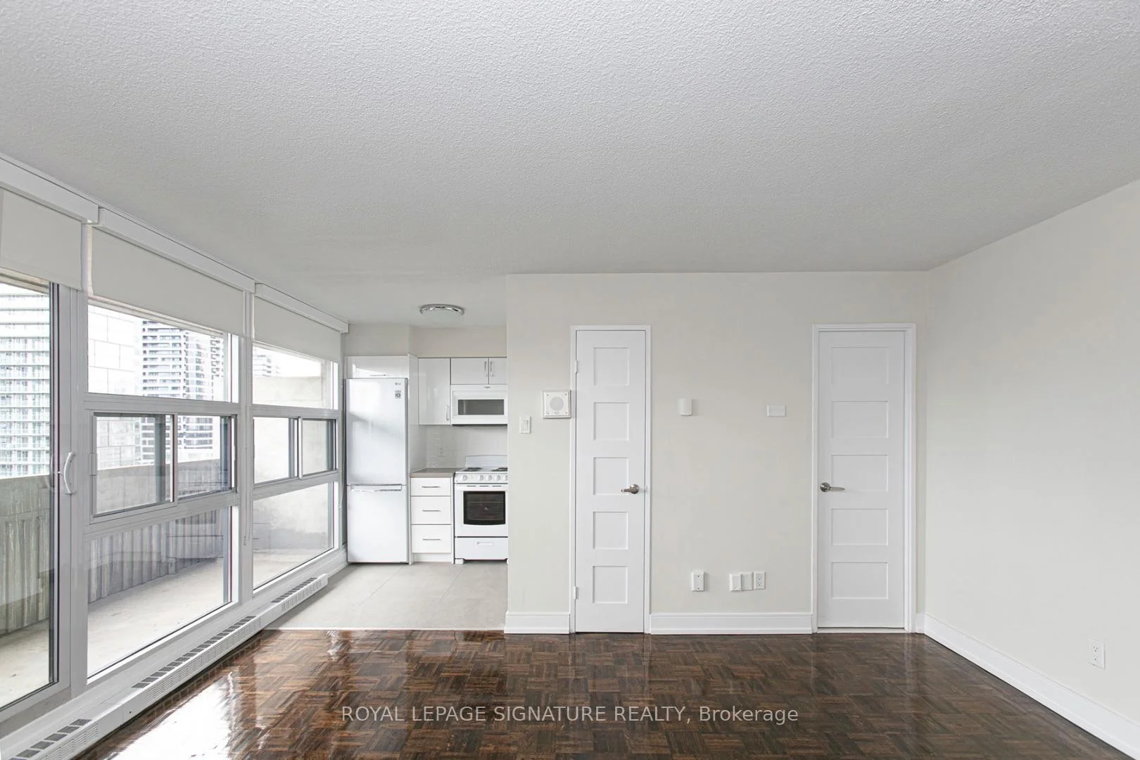 Photo 1 of Unit 1104, 33 Isabella Street, Toronto, Church-Yonge Corridor — HOMEH