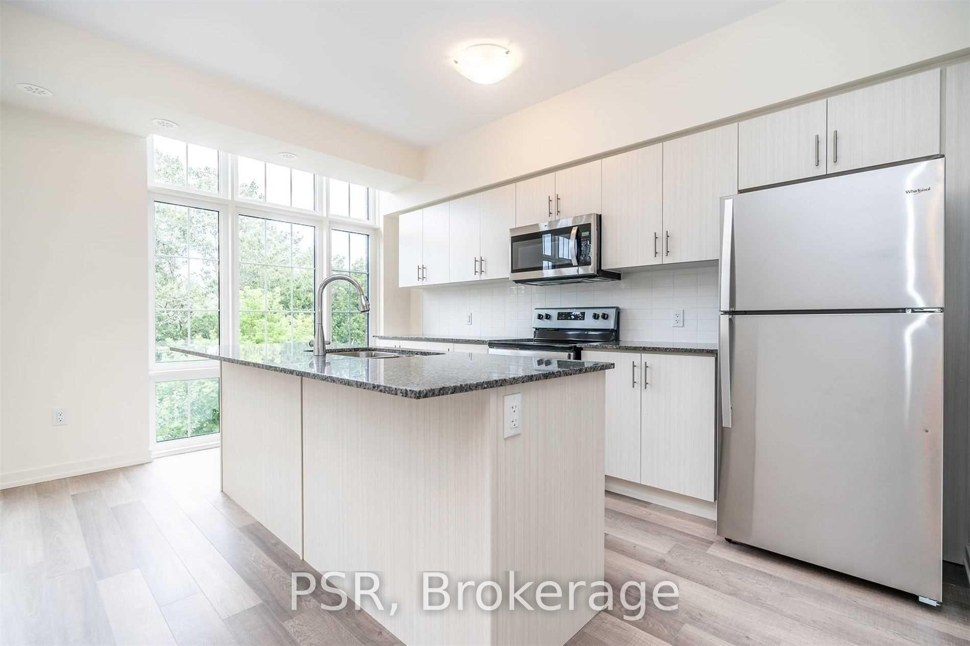 Photo 6 of Unit 449, 18 Whitaker Way, Whitchurch-Stouffville, Stouffville — HOMEH