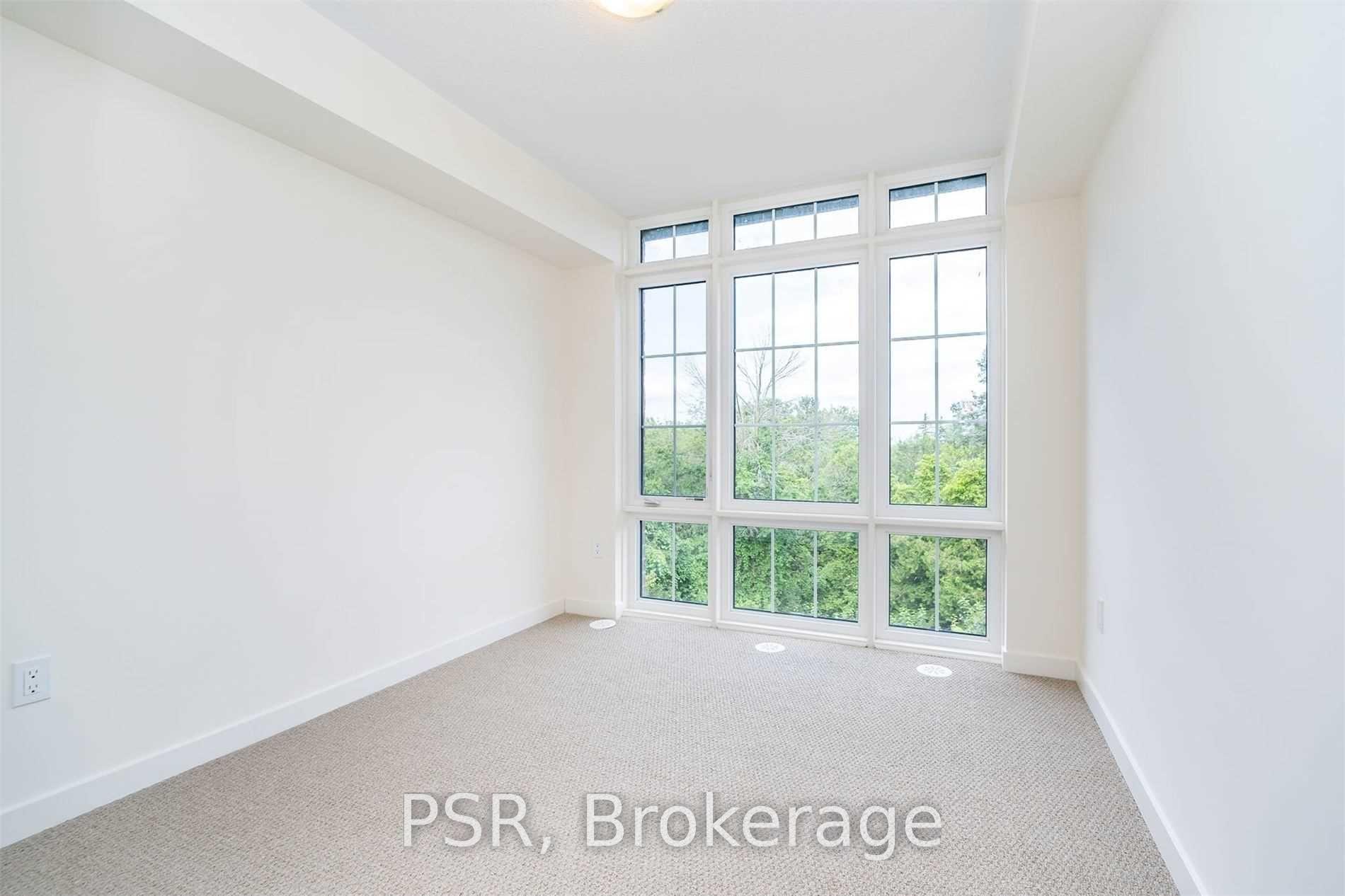 Photo 13 of Unit 449, 18 Whitaker Way, Whitchurch-Stouffville, Stouffville — HOMEH