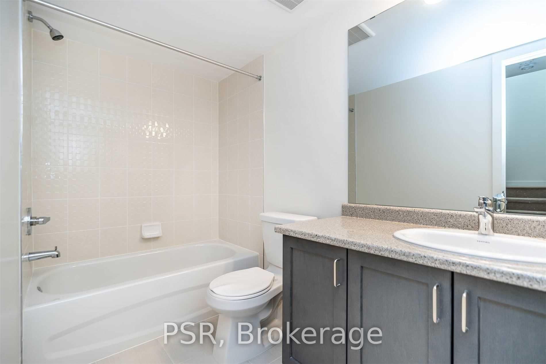 Photo 18 of Unit 449, 18 Whitaker Way, Whitchurch-Stouffville, Stouffville — HOMEH