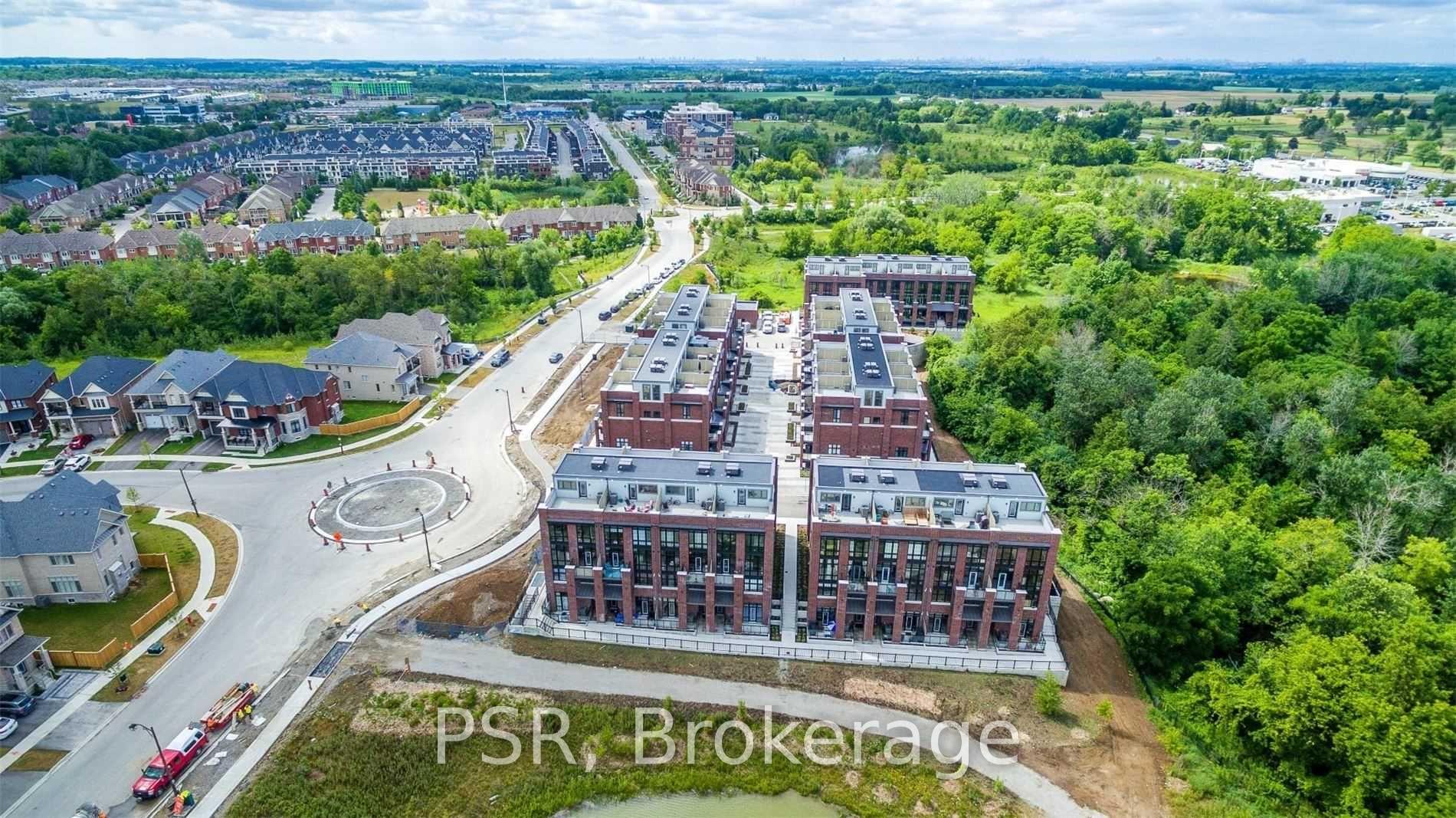 Photo 25 of Unit 449, 18 Whitaker Way, Whitchurch-Stouffville, Stouffville — HOMEH