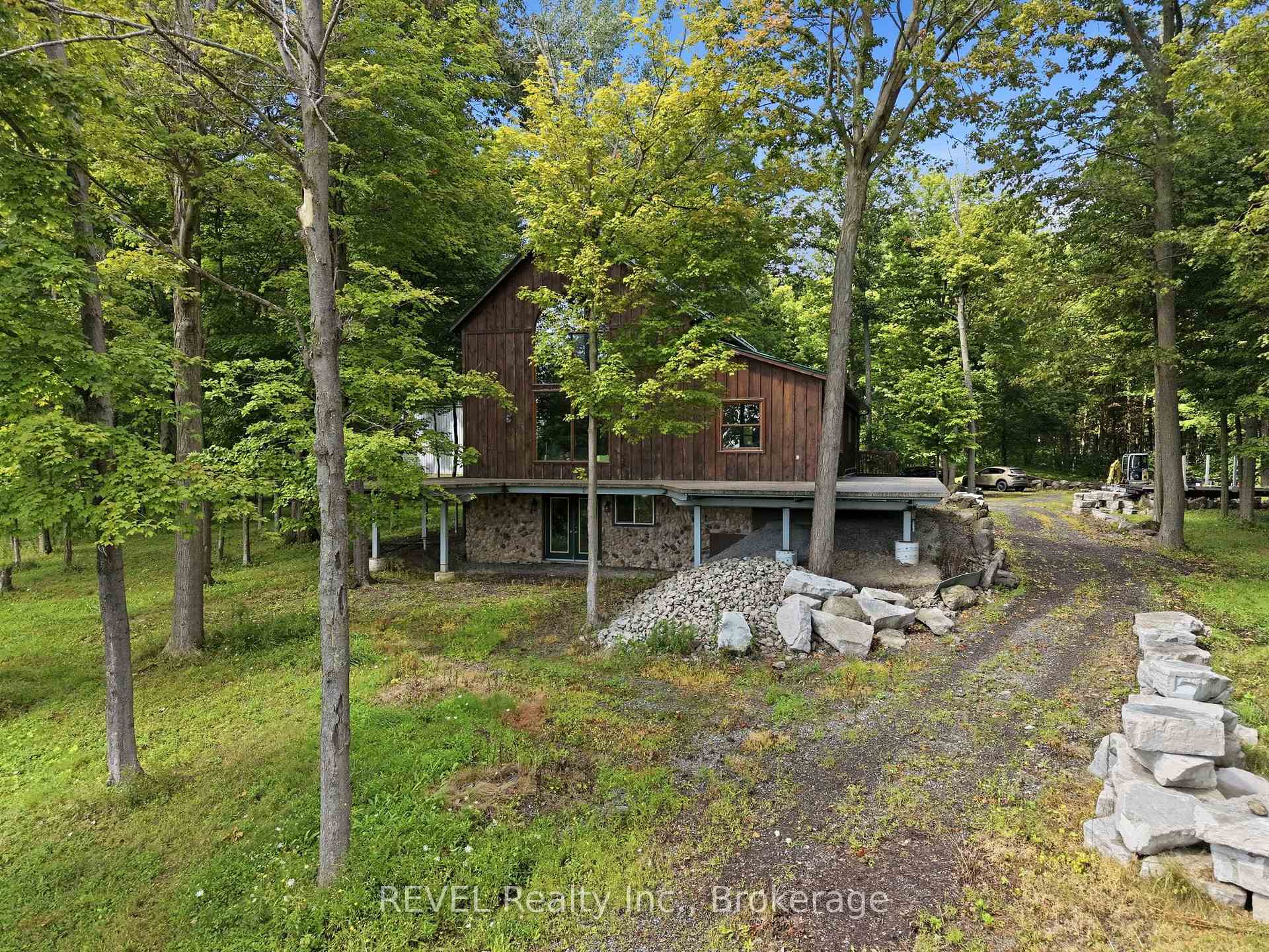 Photo 4 of 1247 Chippawa Creek Road, Thorold, Port Robinson — HOMEH