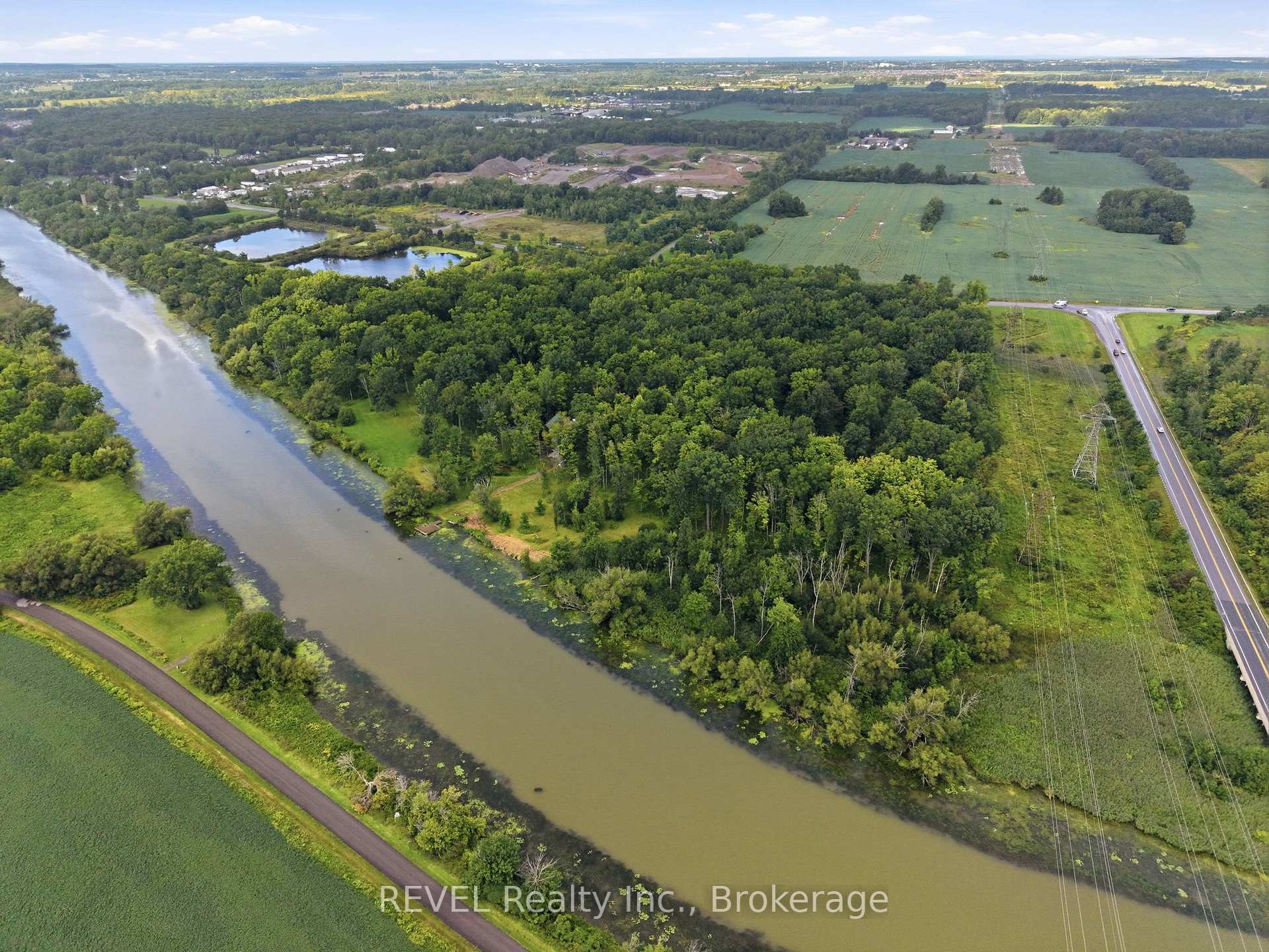 Photo 6 of 1247 Chippawa Creek Road, Thorold, Port Robinson — HOMEH