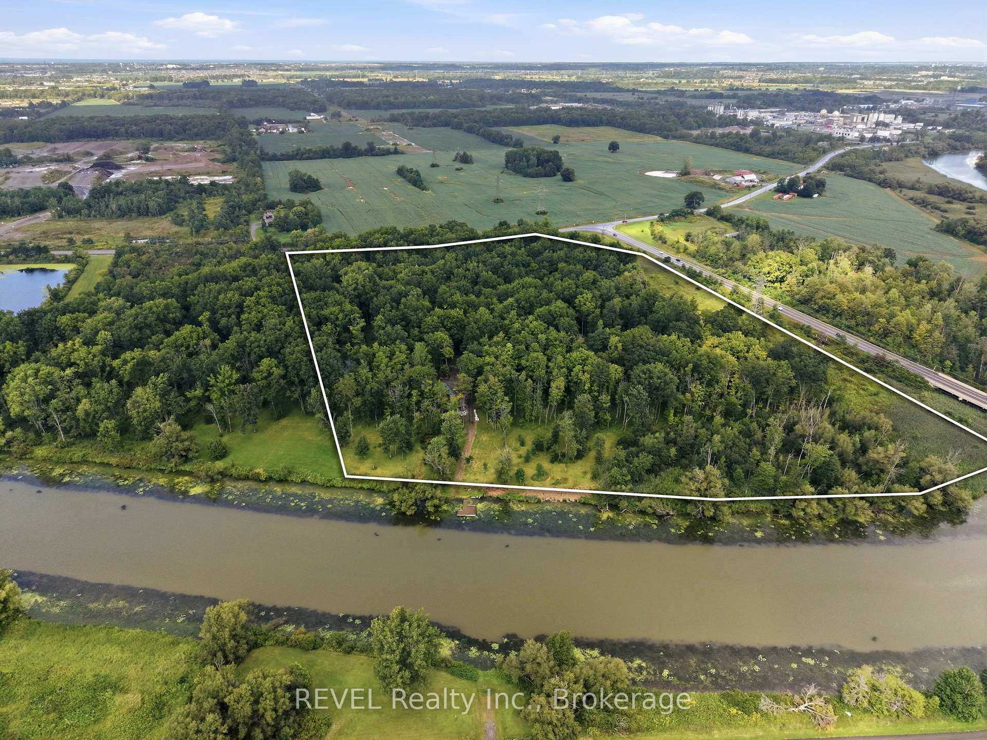 Photo 7 of 1247 Chippawa Creek Road, Thorold, Port Robinson — HOMEH