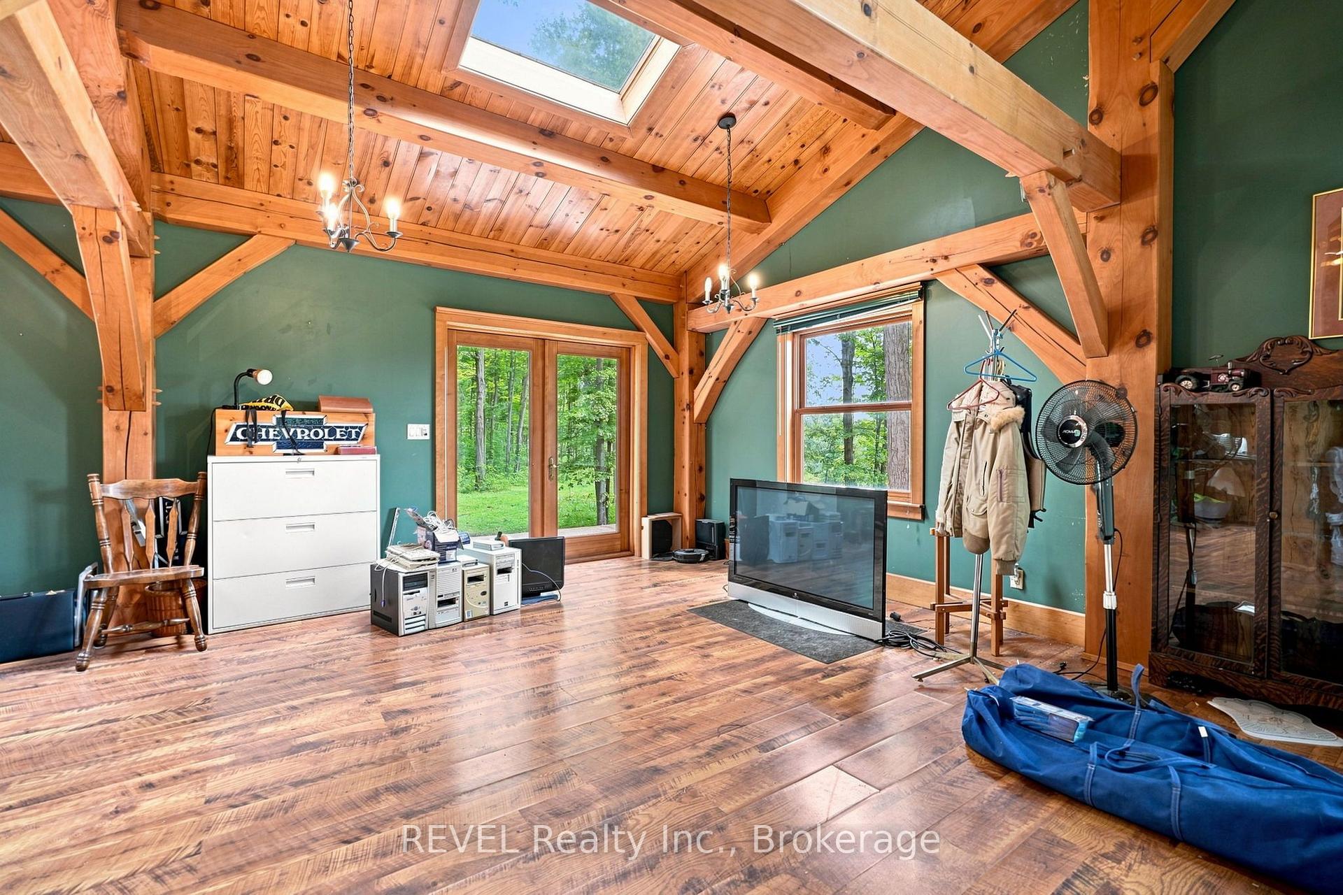 Photo 20 of 1247 Chippawa Creek Road, Thorold, Port Robinson — HOMEH