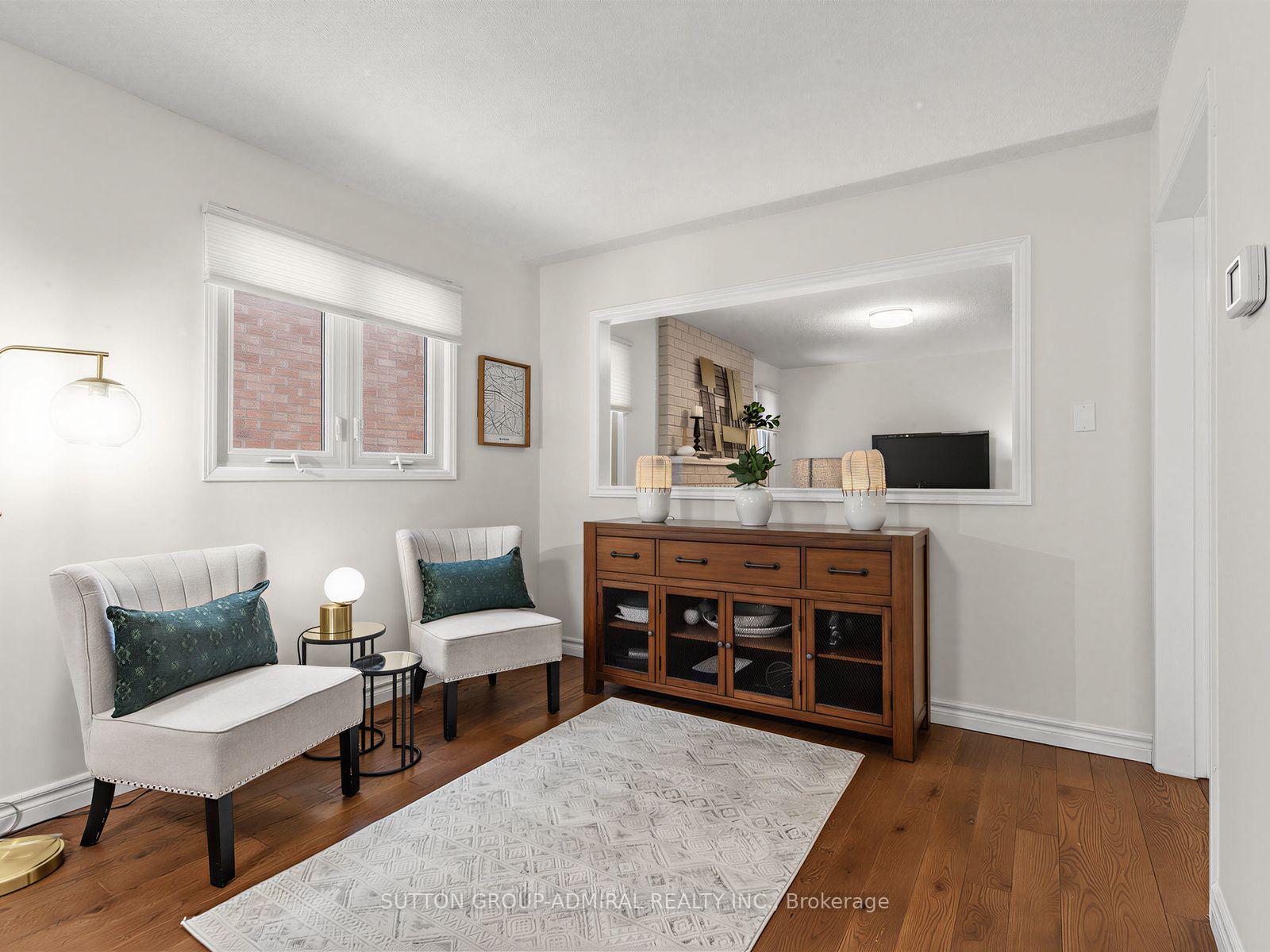 Photo 9 of 59 Marita Place, Vaughan, Glen Shields — HOMEH
