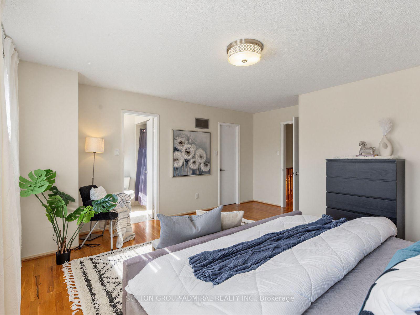 Photo 17 of 59 Marita Place, Vaughan, Glen Shields — HOMEH