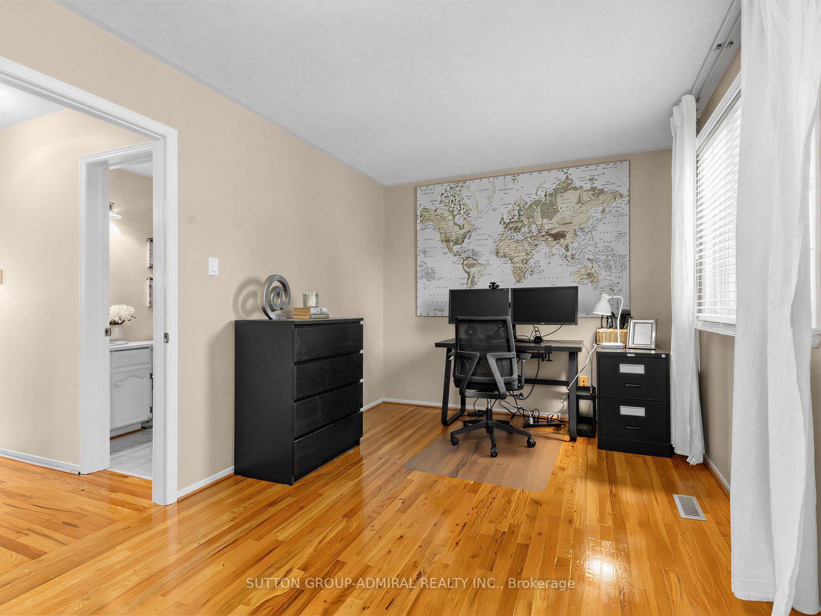 Photo 22 of 59 Marita Place, Vaughan, Glen Shields — HOMEH