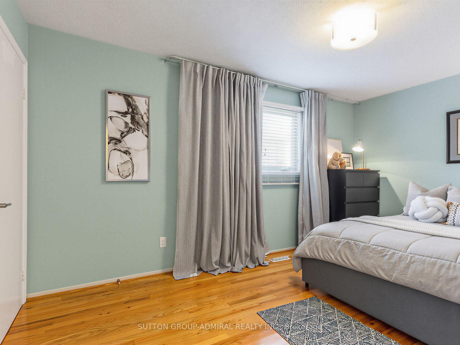 Photo 23 of 59 Marita Place, Vaughan, Glen Shields — HOMEH