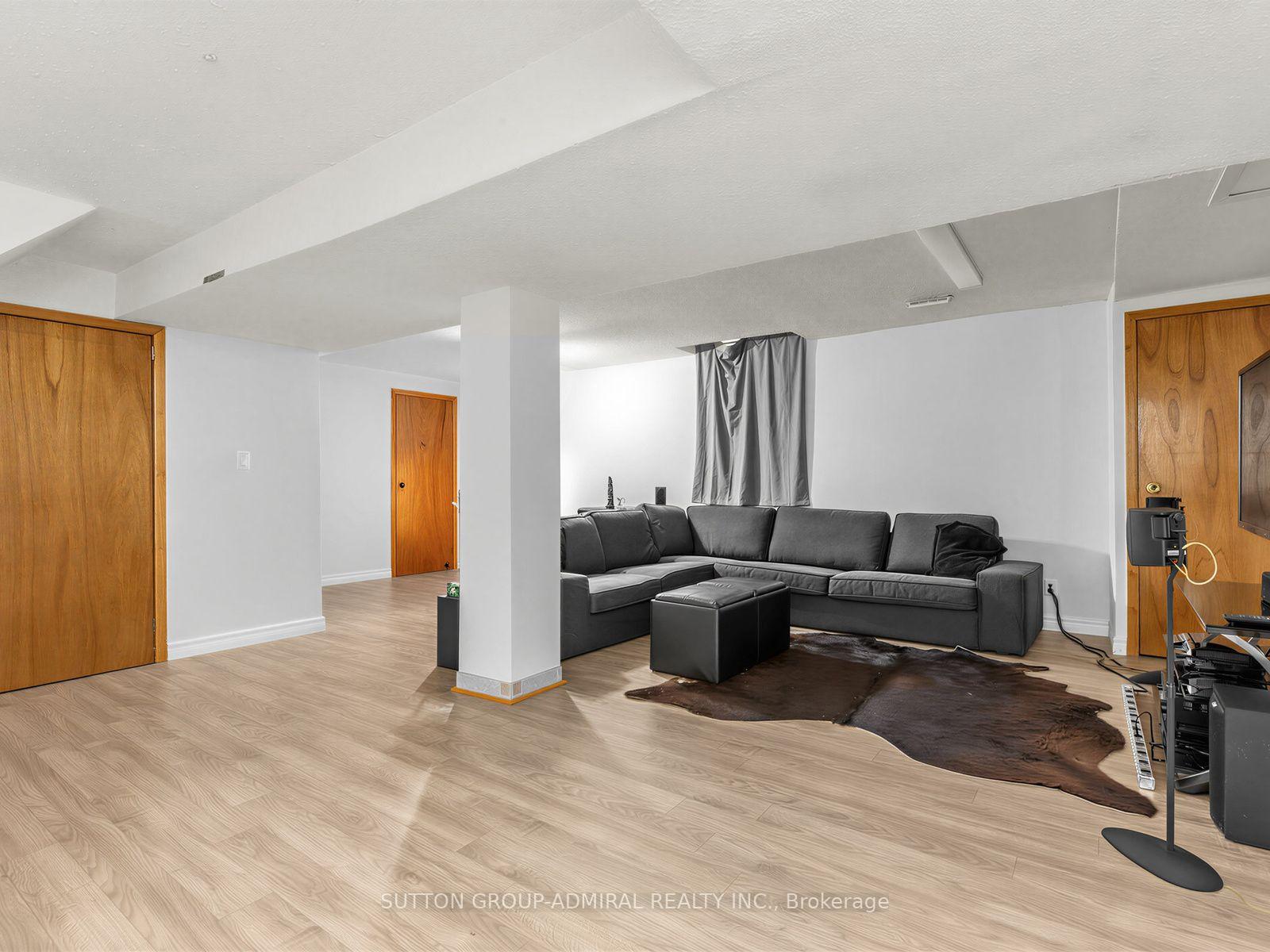 Photo 28 of 59 Marita Place, Vaughan, Glen Shields — HOMEH