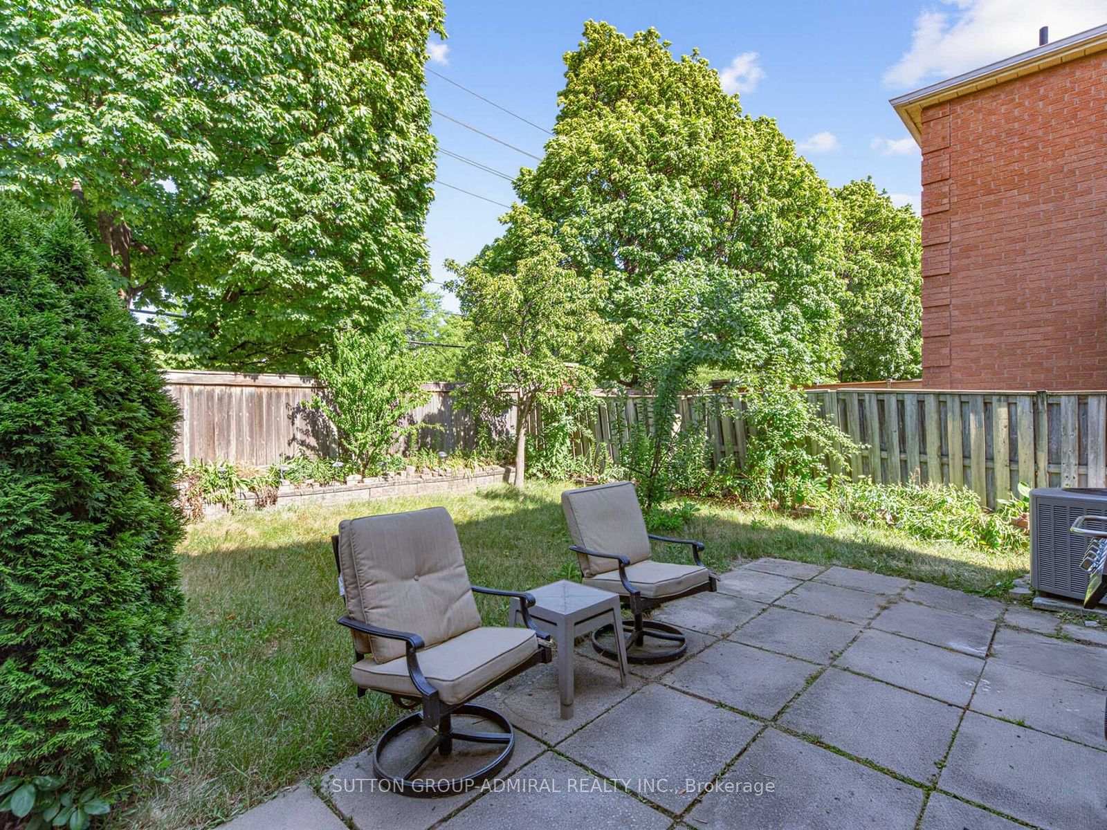 Photo 32 of 59 Marita Place, Vaughan, Glen Shields — HOMEH