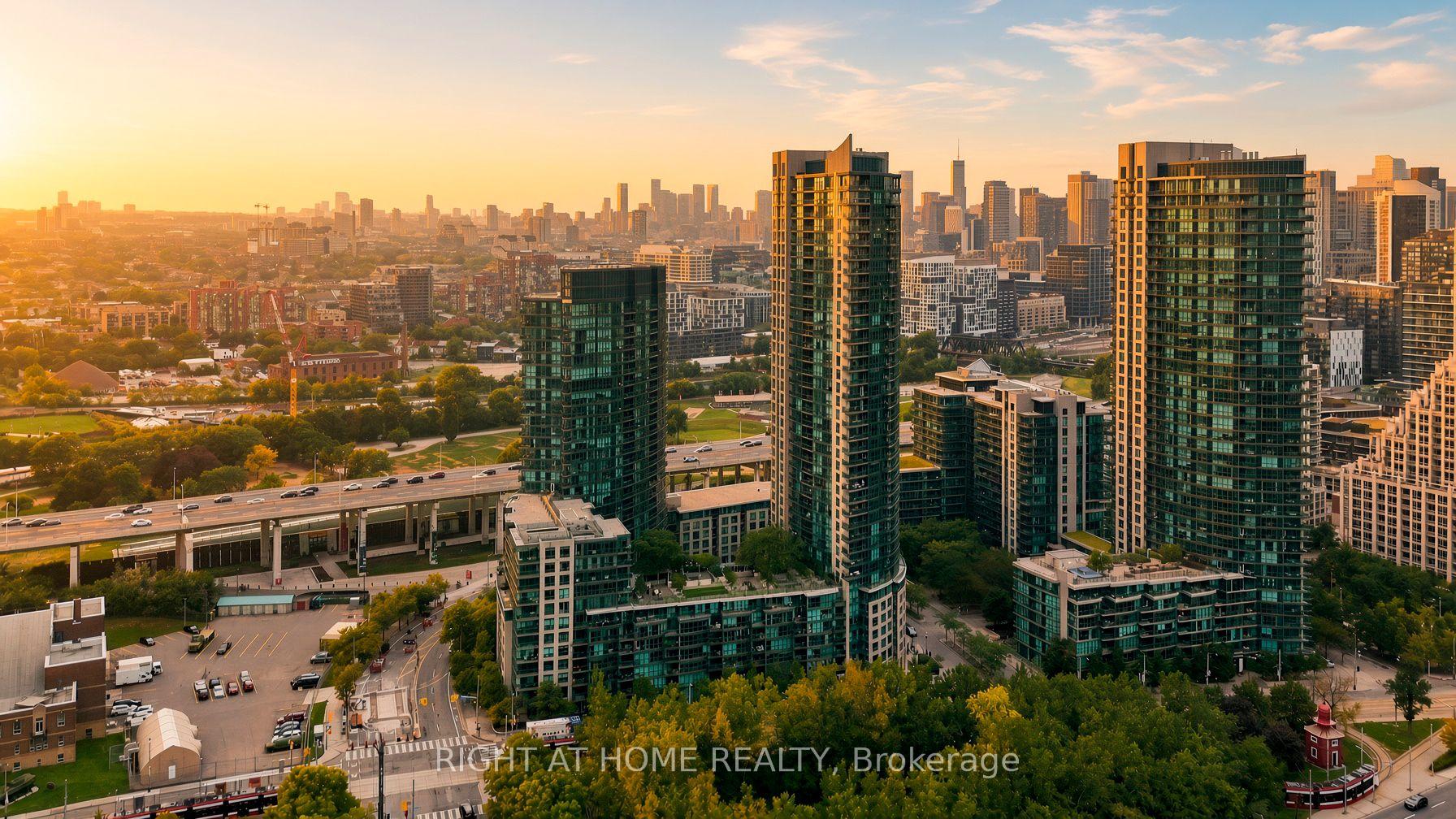 Photo 1 of Unit 321, 231 Fort York Boulevard, Toronto, Niagara — HOMEH