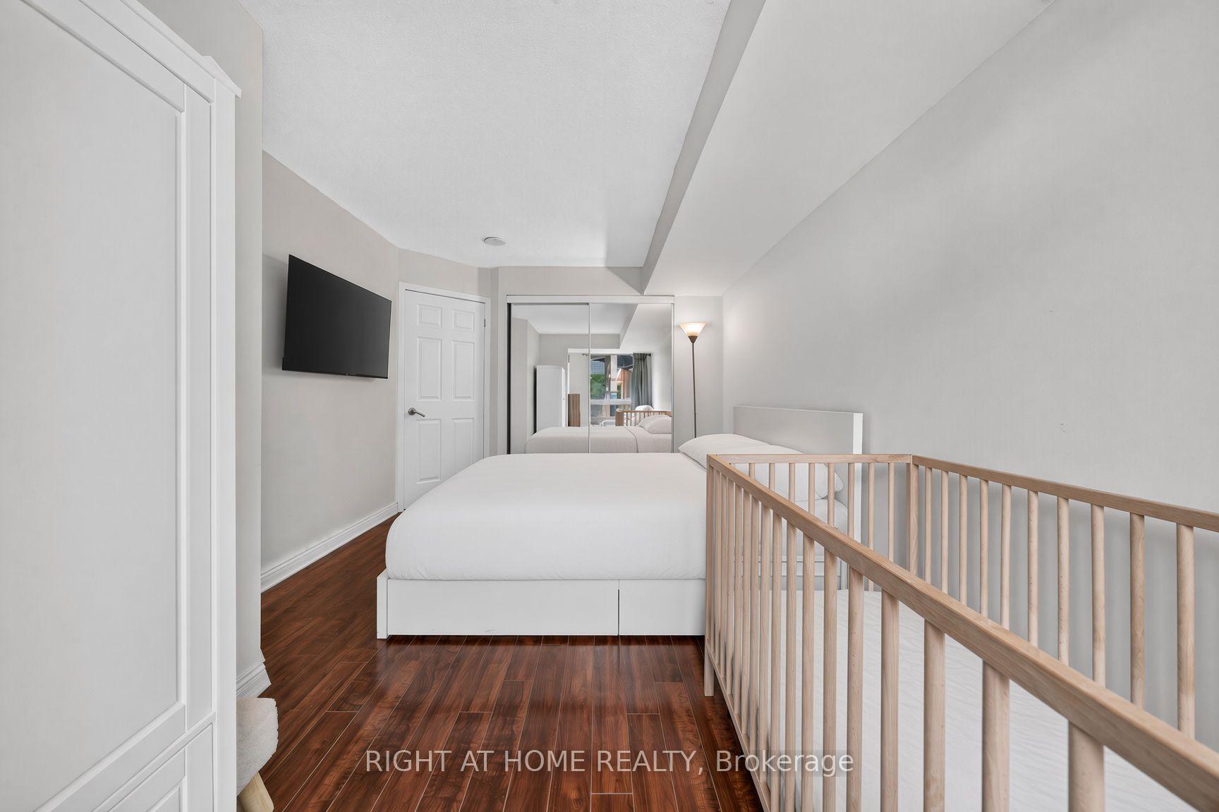 Photo 18 of Unit 321, 231 Fort York Boulevard, Toronto, Niagara — HOMEH
