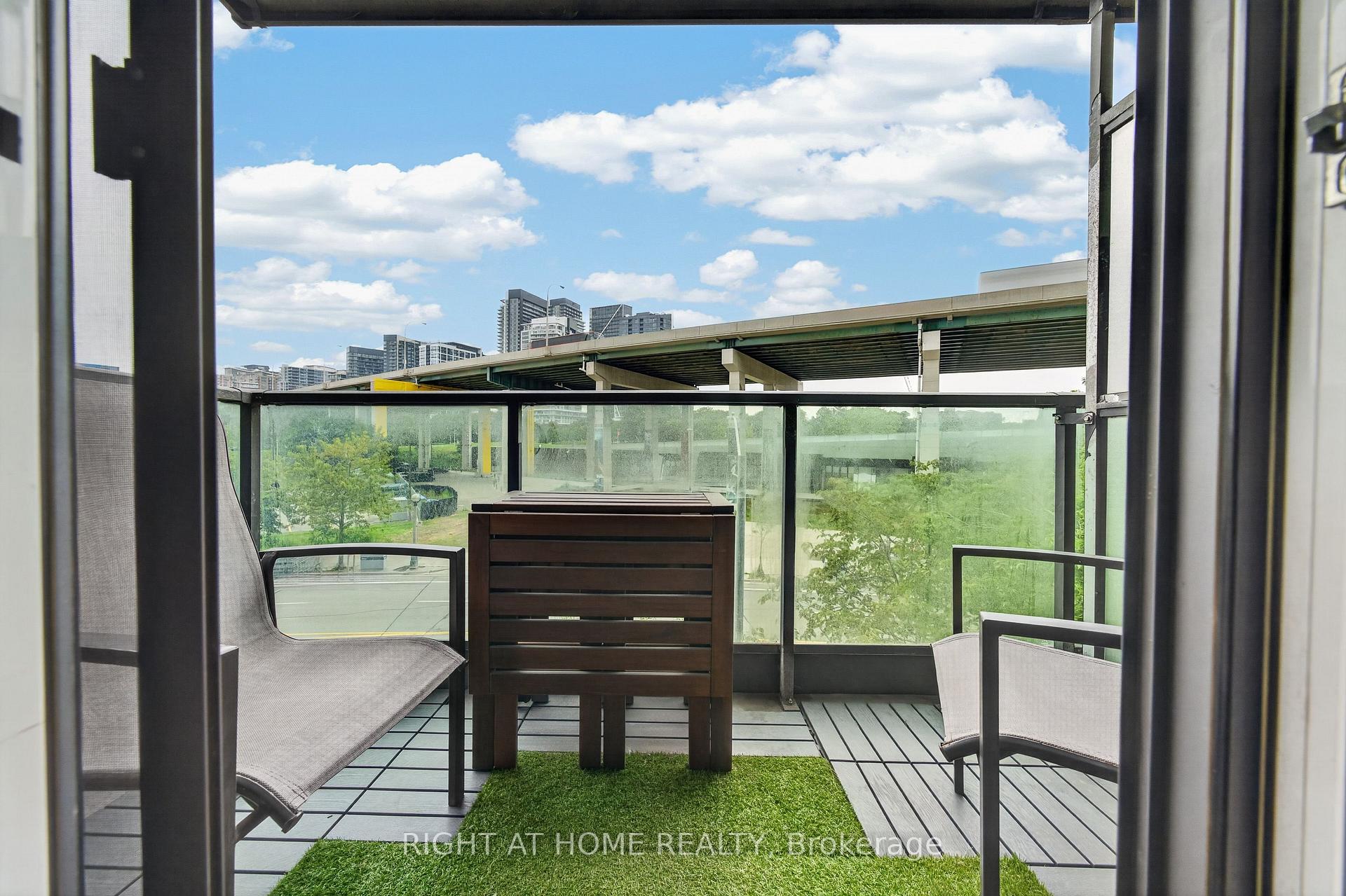 Photo 20 of Unit 321, 231 Fort York Boulevard, Toronto, Niagara — HOMEH