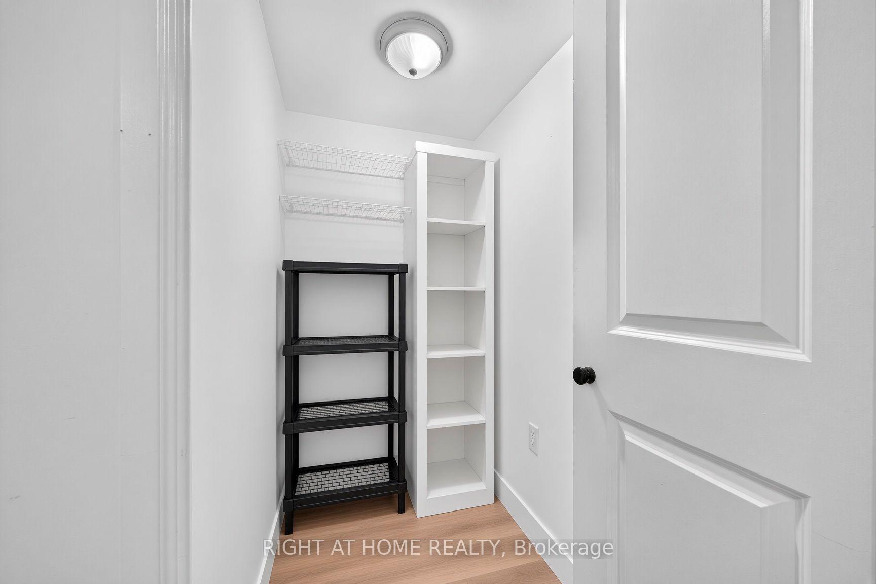 Photo 22 of Unit 321, 231 Fort York Boulevard, Toronto, Niagara — HOMEH
