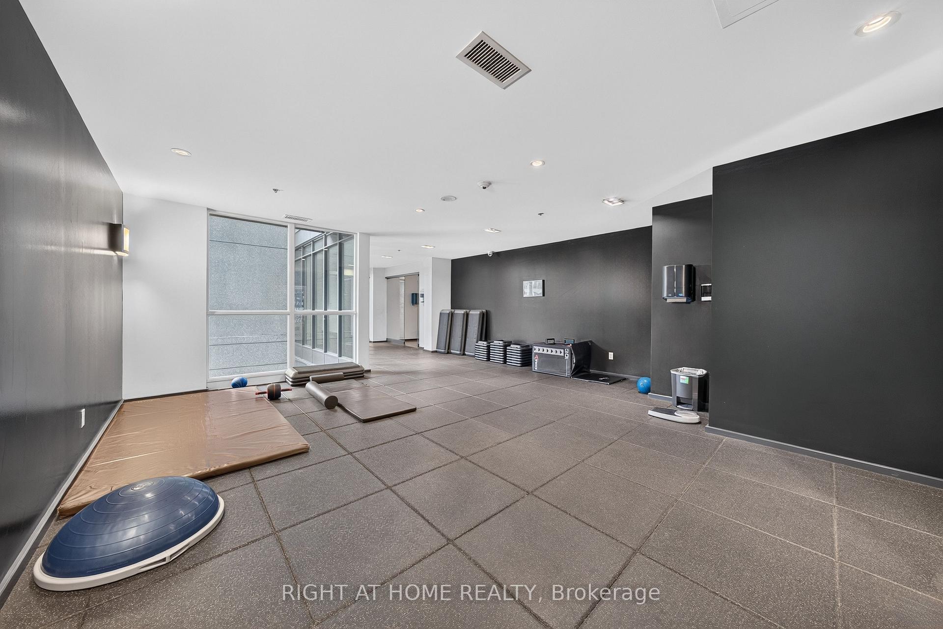 Photo 27 of Unit 321, 231 Fort York Boulevard, Toronto, Niagara — HOMEH