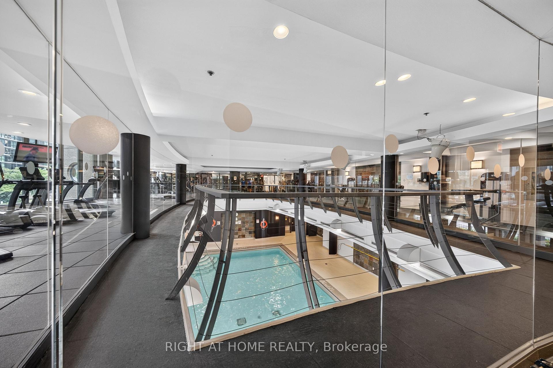 Photo 30 of Unit 321, 231 Fort York Boulevard, Toronto, Niagara — HOMEH