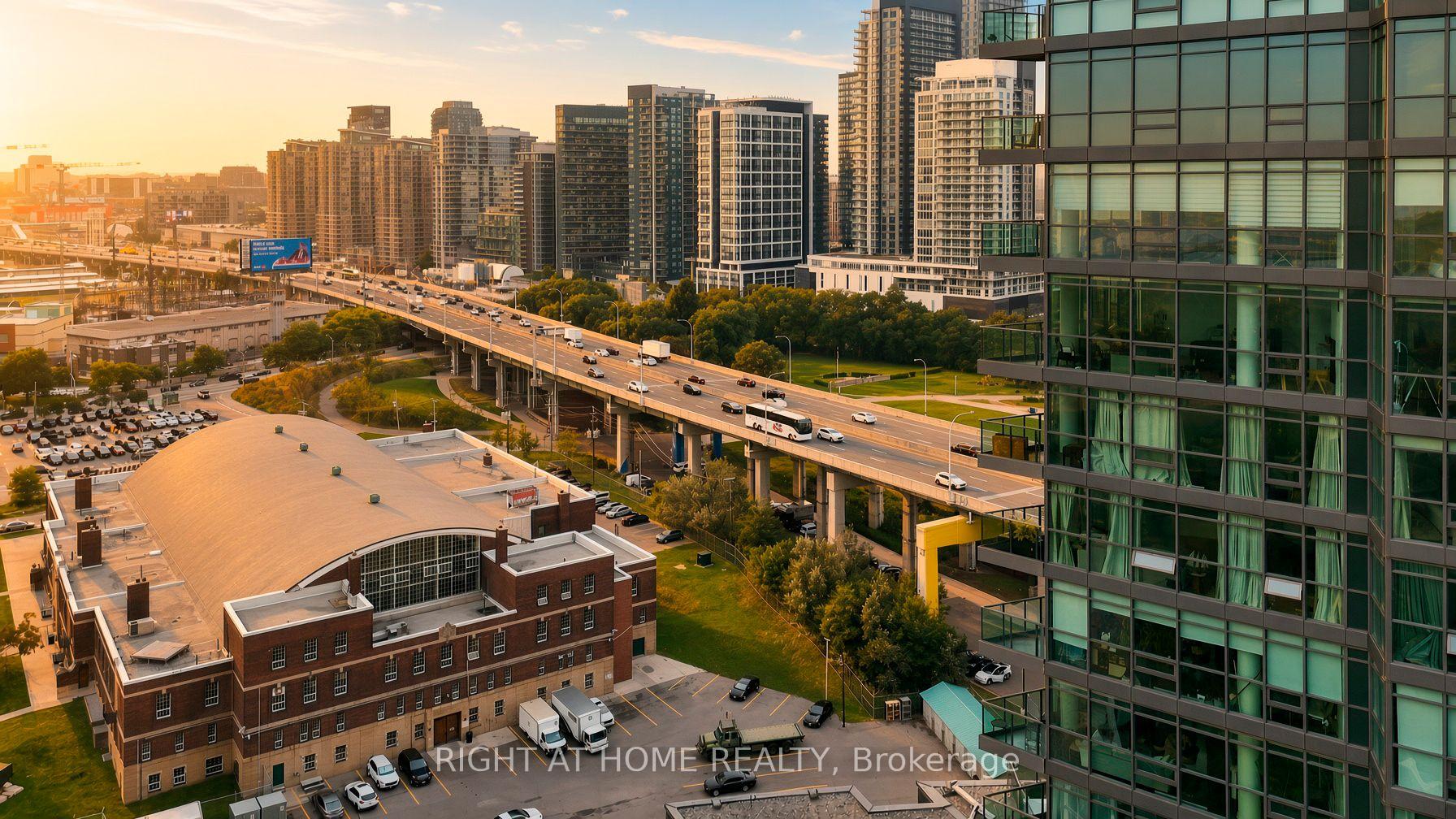 Photo 47 of Unit 321, 231 Fort York Boulevard, Toronto, Niagara — HOMEH