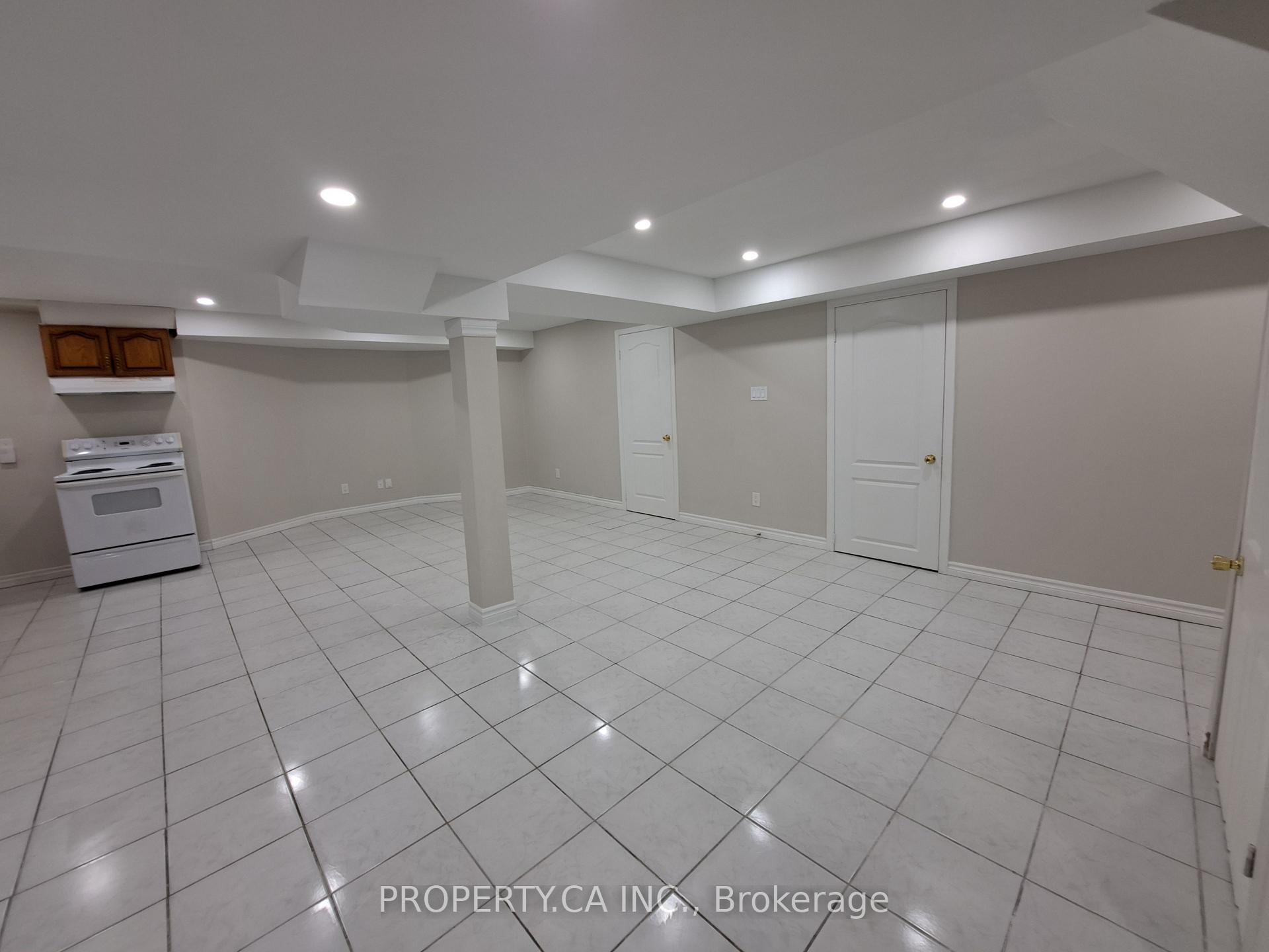 Photo 6 of Unit Bsmt, 135 Sunny Meadow Boulevard, Brampton, Sandringham-Wellington — HOMEH