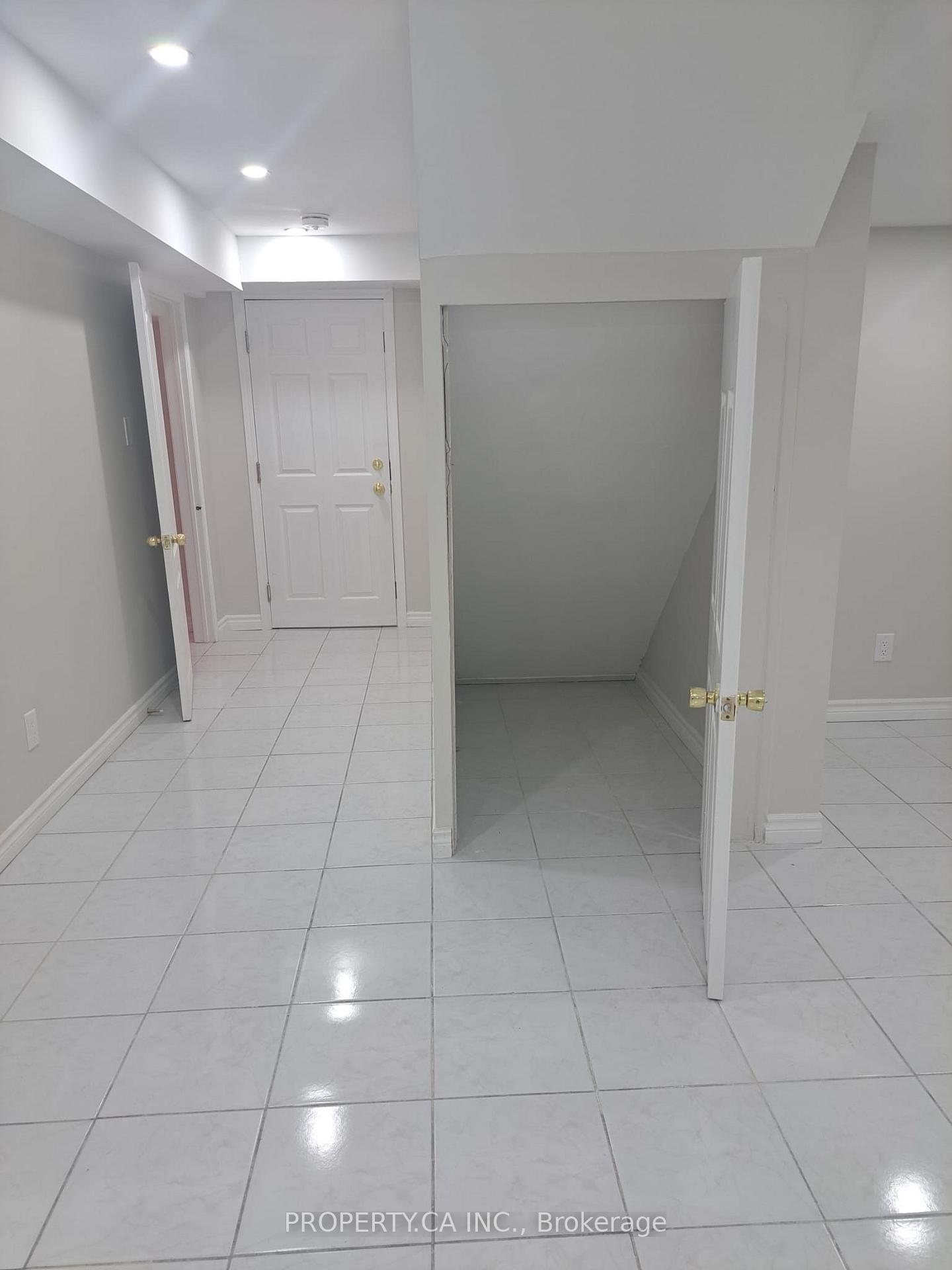 Photo 10 of Unit Bsmt, 135 Sunny Meadow Boulevard, Brampton, Sandringham-Wellington — HOMEH