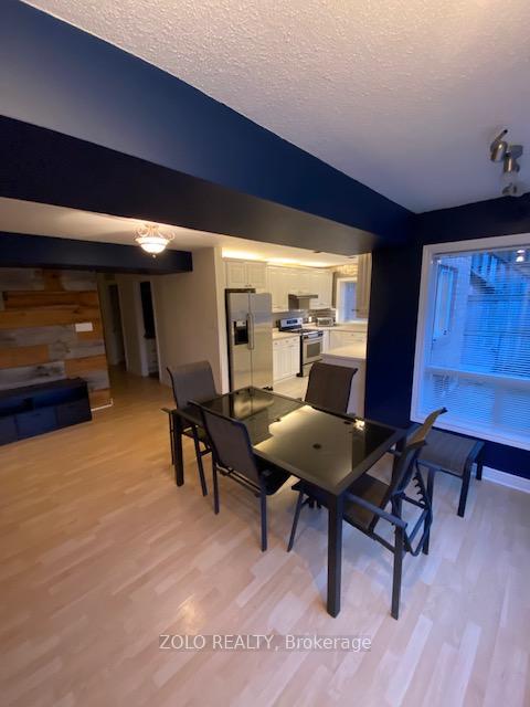Photo 3 of 24 Coburn Crescent, New Tecumseth, Beeton — HOMEH