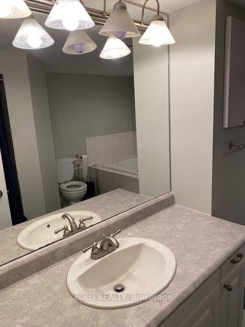 Photo 6 of 24 Coburn Crescent, New Tecumseth, Beeton — HOMEH