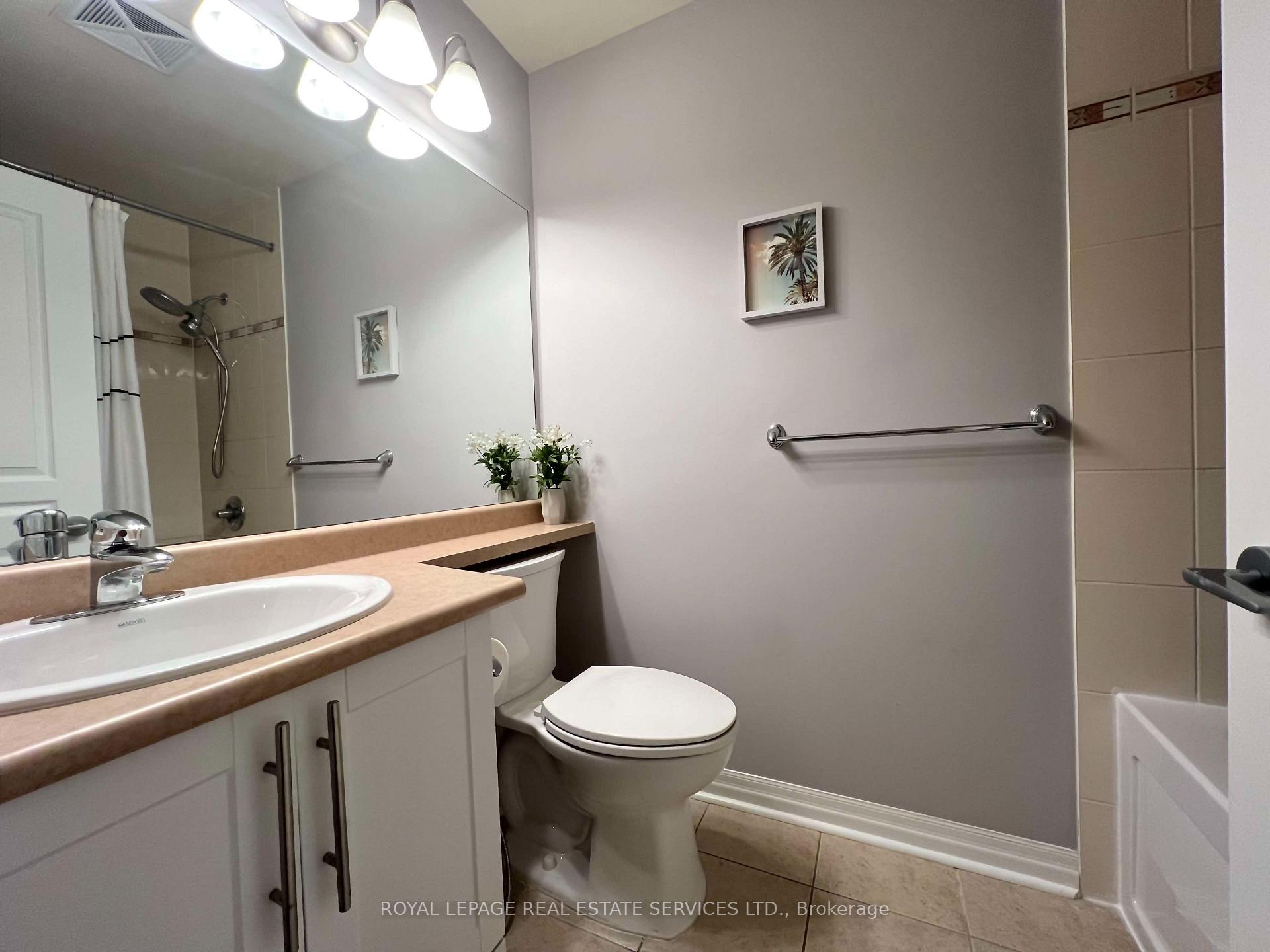Photo 5 of Unit 1205, 3515 Kariya Drive S, Mississauga, Fairview — HOMEH