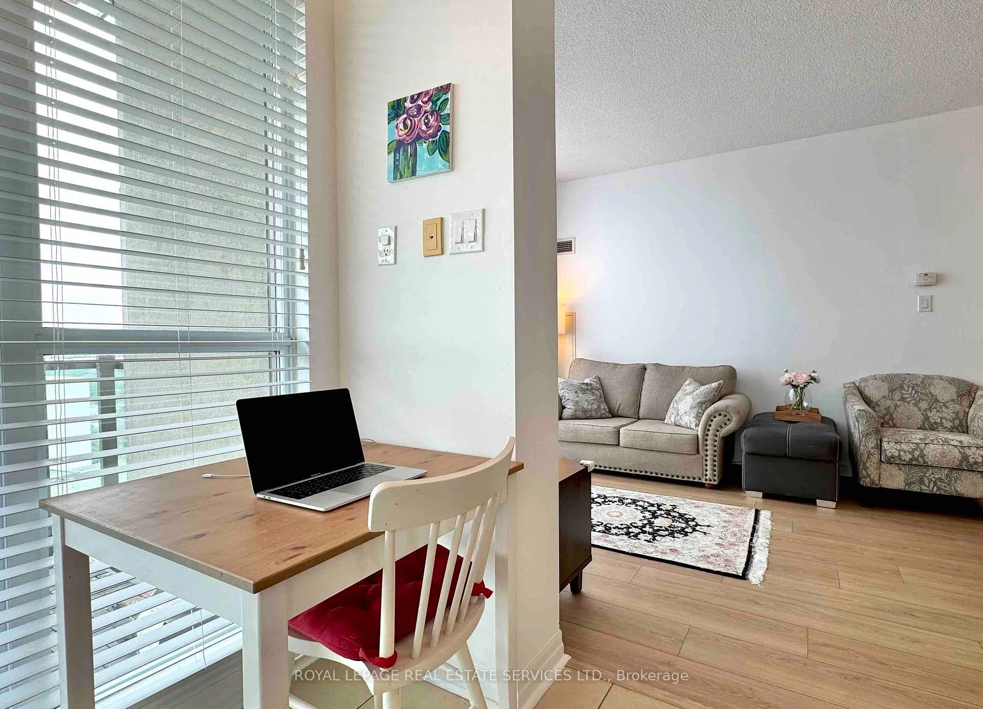 Photo 10 of Unit 1205, 3515 Kariya Drive S, Mississauga, Fairview — HOMEH