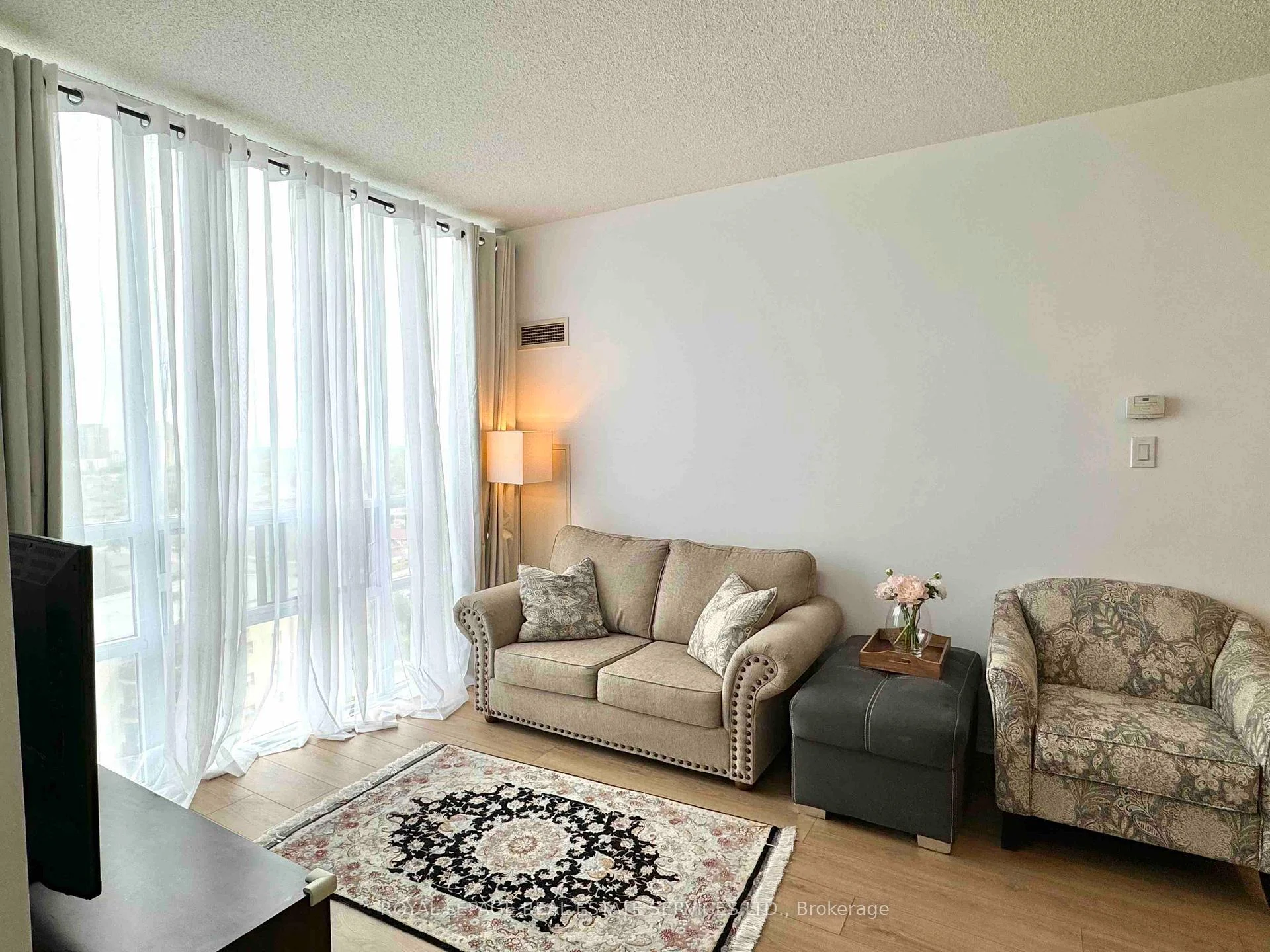Photo 12 of Unit 1205, 3515 Kariya Drive S, Mississauga, Fairview — HOMEH