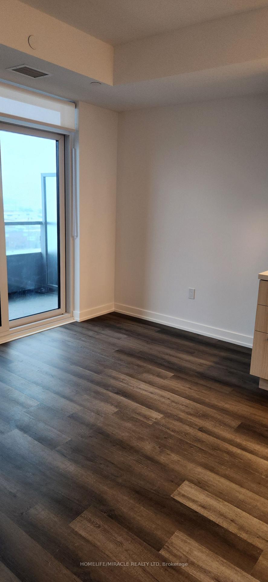 Photo 22 of Unit 610, 21 Meadowdale Road, Vaughan, Concord — HOMEH
