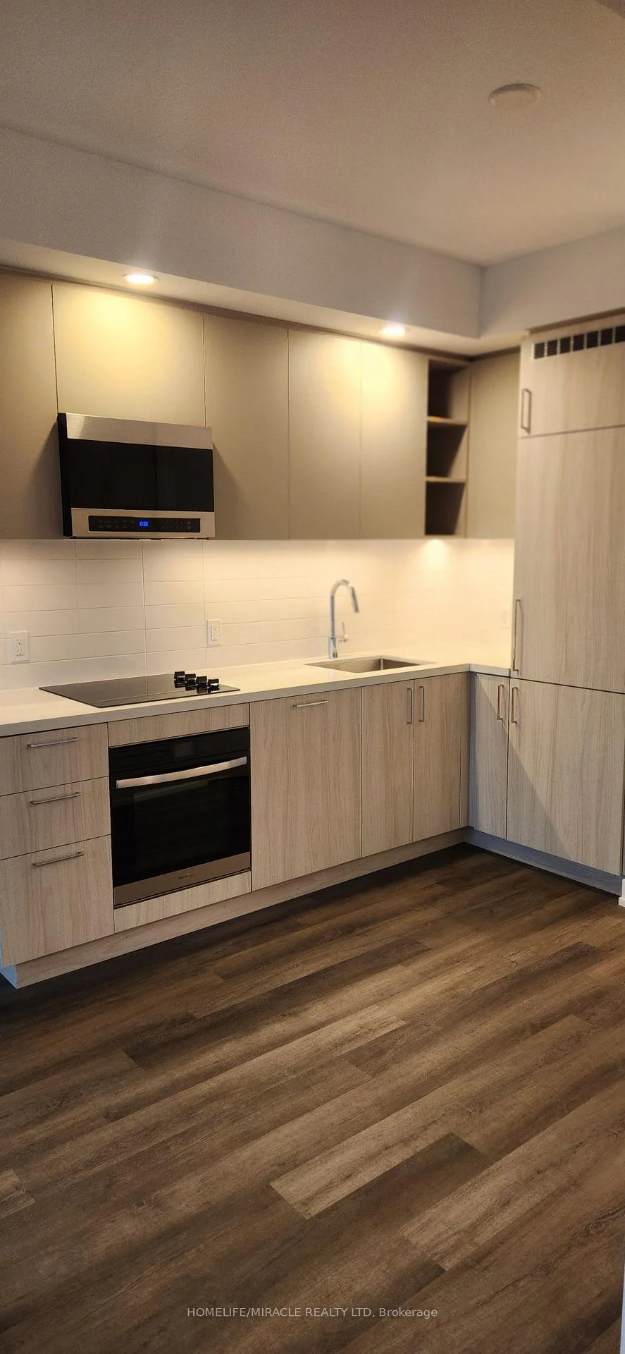 Photo 19 of Unit 610, 21 Meadowdale Road, Vaughan, Concord — HOMEH