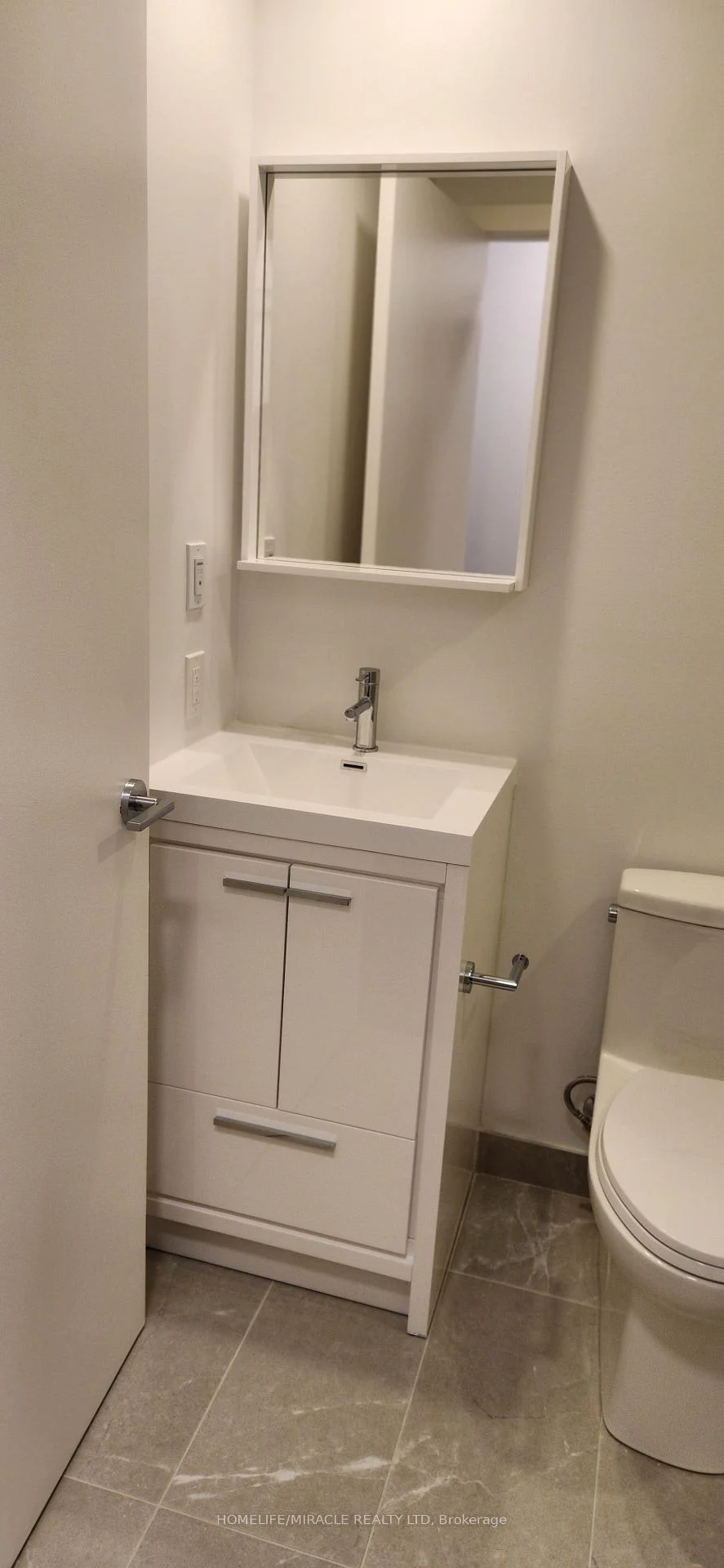 Photo 34 of Unit 610, 21 Meadowdale Road, Vaughan, Concord — HOMEH