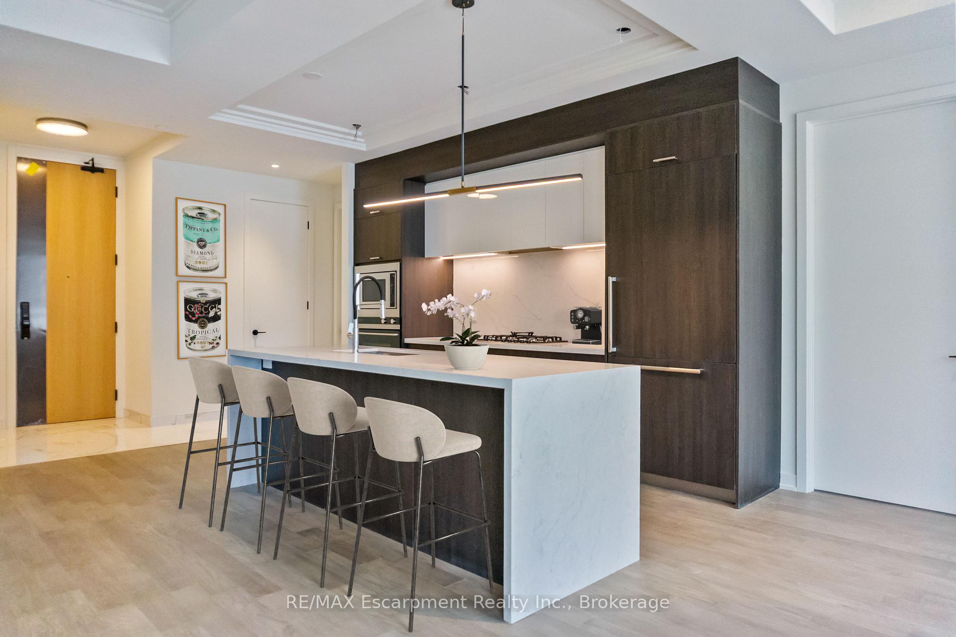 Photo 3 of Unit 216, 123 Maurice Drive, Oakville, Central — HOMEH