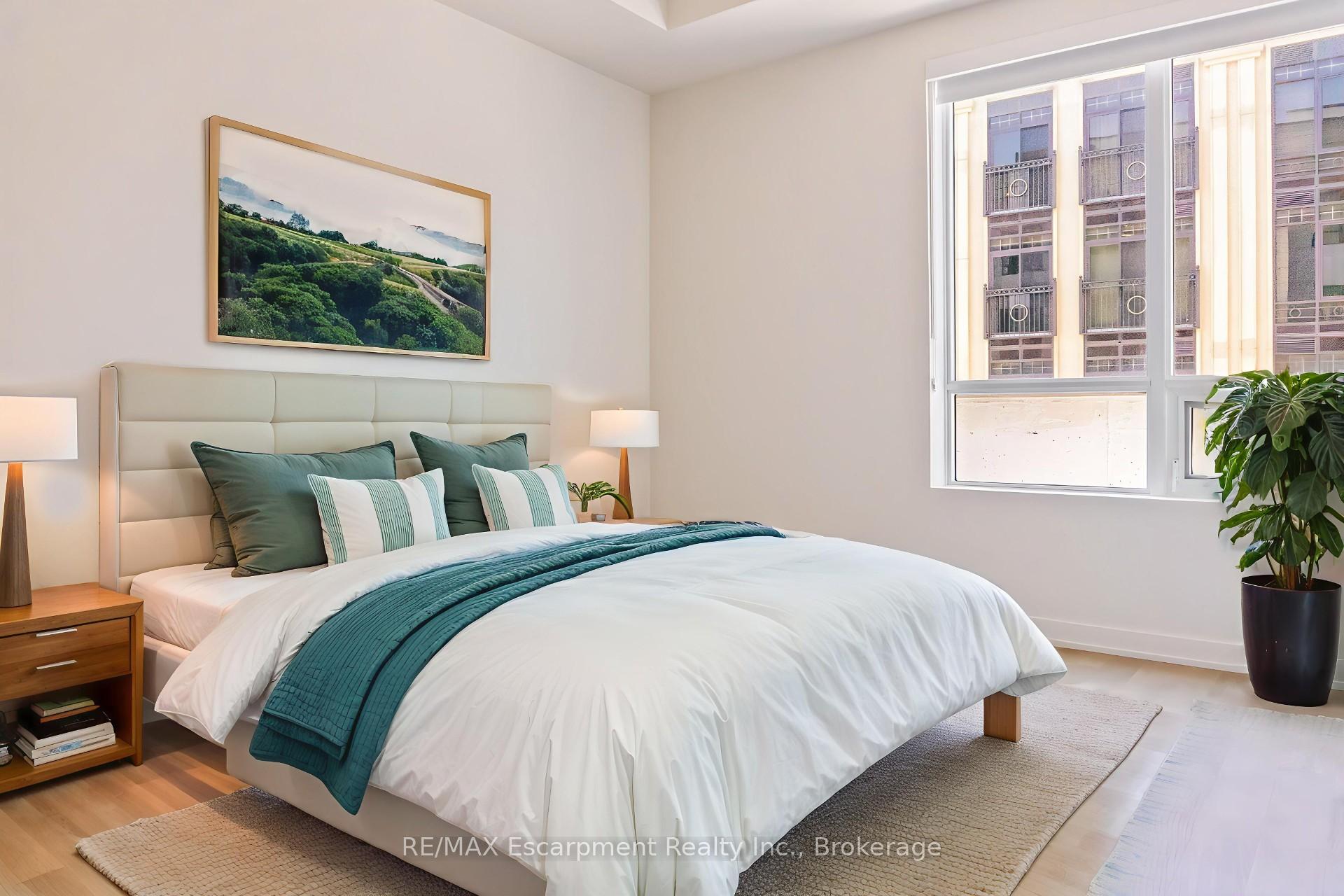 Photo 6 of Unit 216, 123 Maurice Drive, Oakville, Central — HOMEH