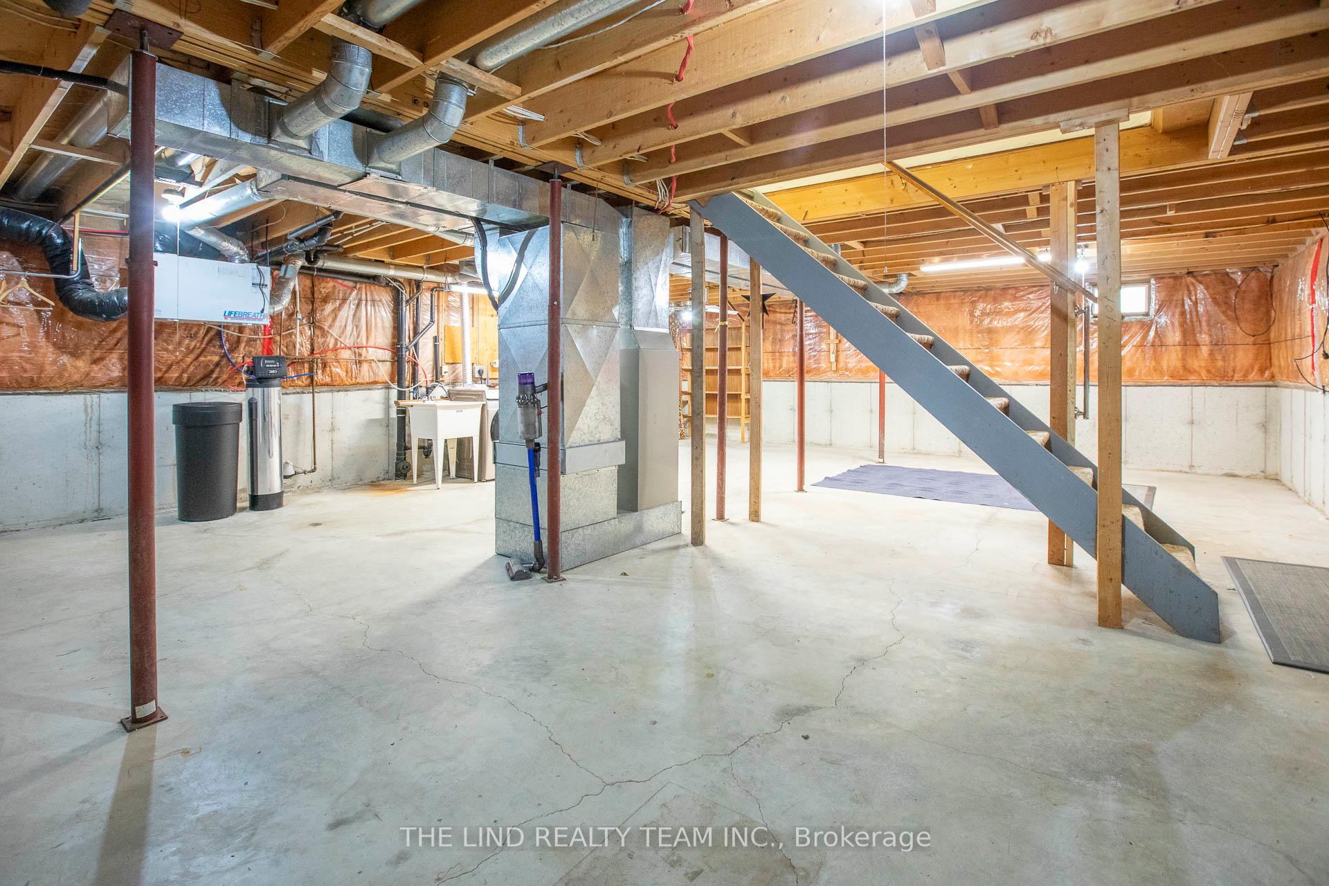 Photo 20 of 272 Jeff Smith Court, Newmarket, Gorham-College Manor — HOMEH
