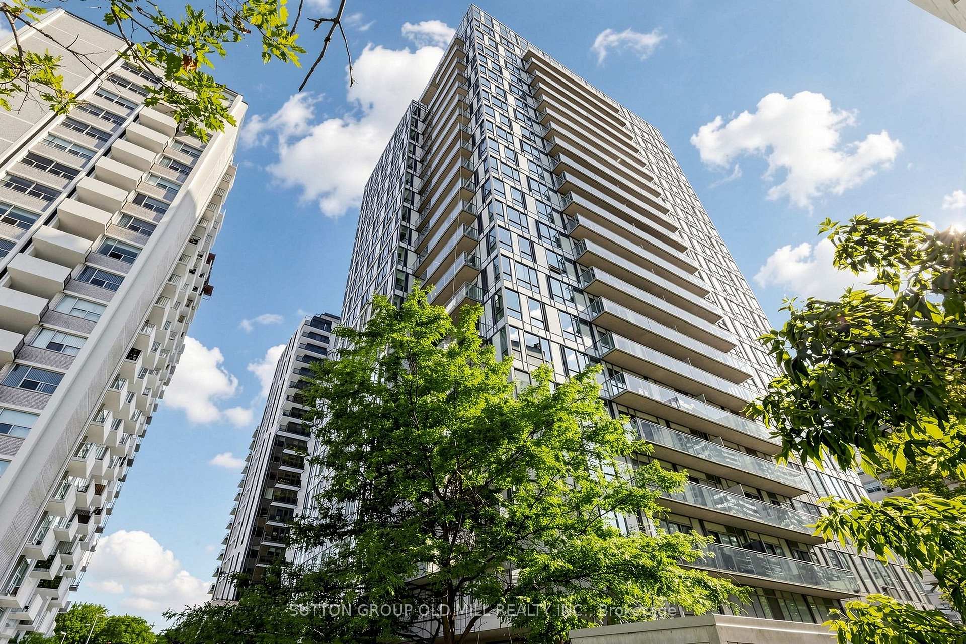 Photo 2 of Unit 208, 83 Redpath Avenue, Toronto, Mount Pleasant West — HOMEH