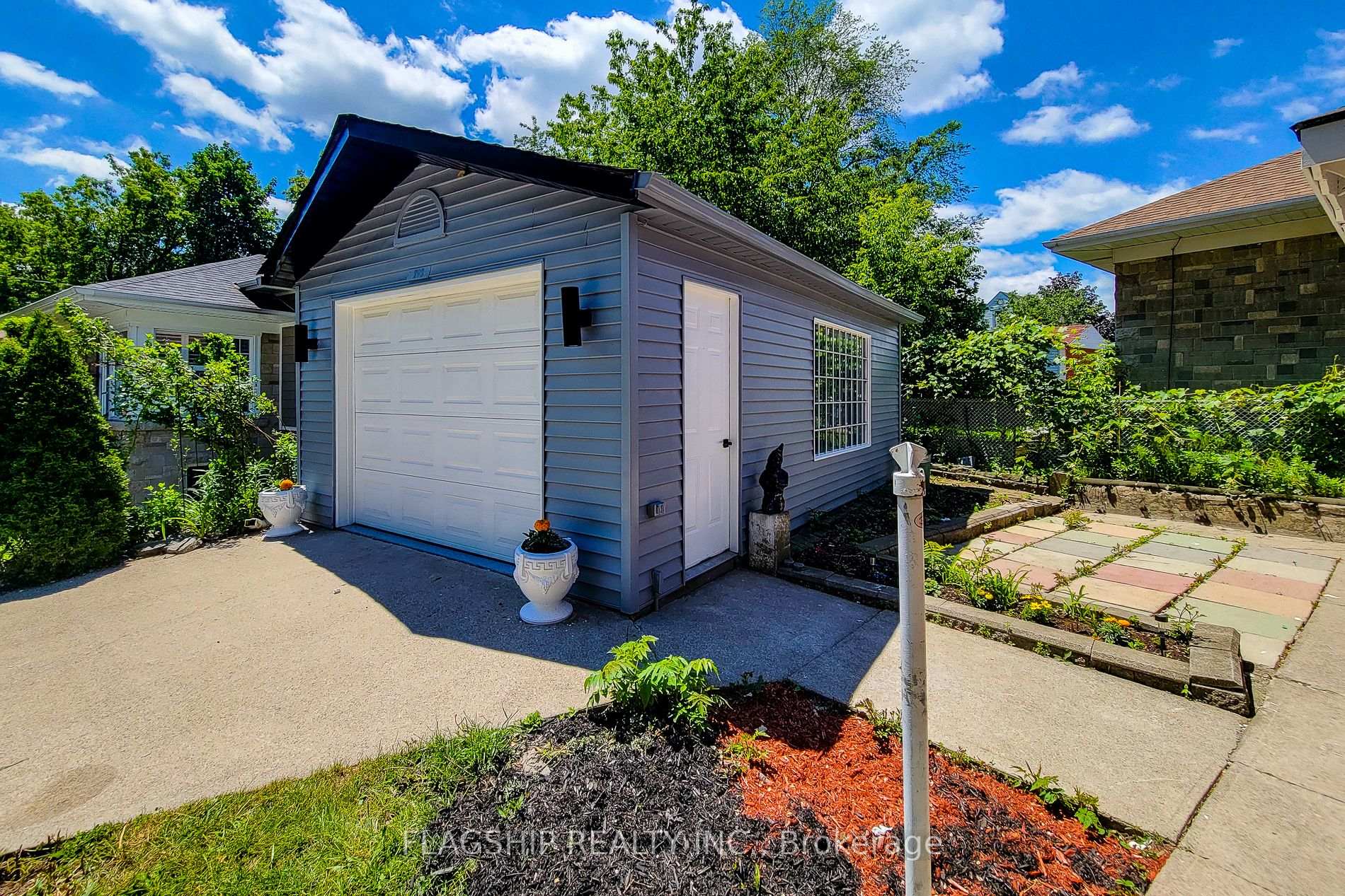 Photo 9 of 292 Glenholme Avenue, Hamilton, Glenview — HOMEH