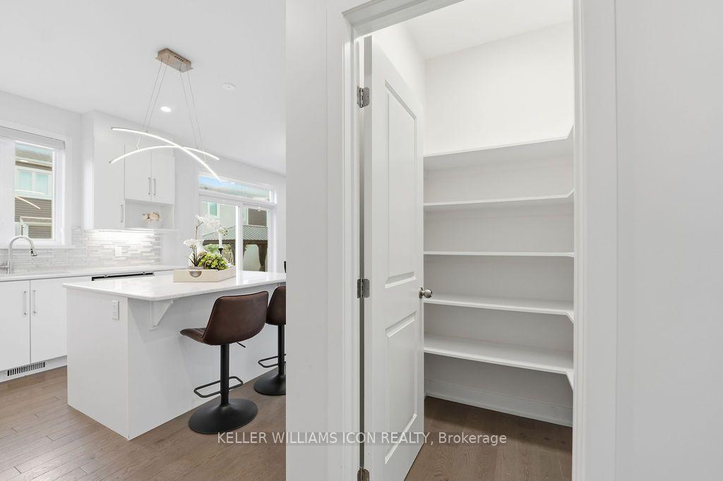 Photo 19 of 65 Axel Crescent, Ottawa, Kanata - Emerald Meadows/Trailwest — HOMEH