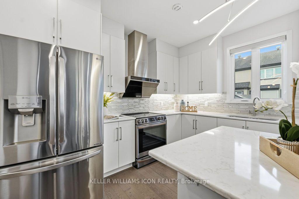 Photo 21 of 65 Axel Crescent, Ottawa, Kanata - Emerald Meadows/Trailwest — HOMEH