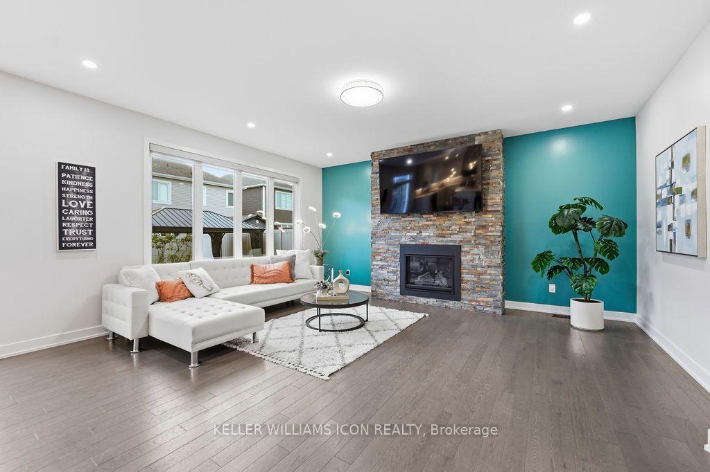 Photo 23 of 65 Axel Crescent, Ottawa, Kanata - Emerald Meadows/Trailwest — HOMEH