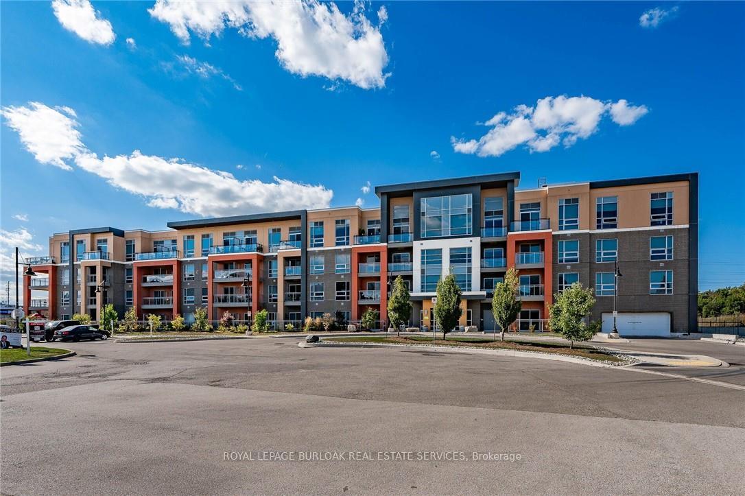 Photo 3 of Unit 106, 4040 Upper Middle Road, Burlington, Tansley — HOMEH