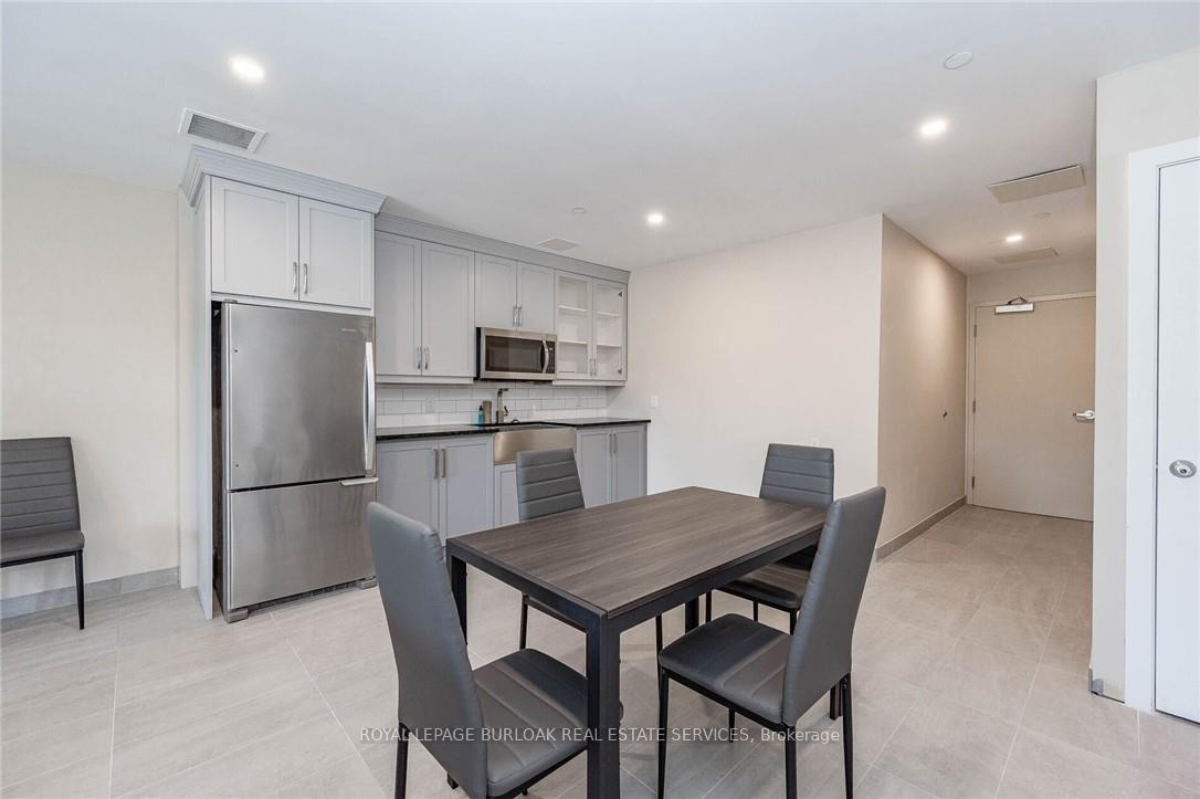 Photo 36 of Unit 106, 4040 Upper Middle Road, Burlington, Tansley — HOMEH