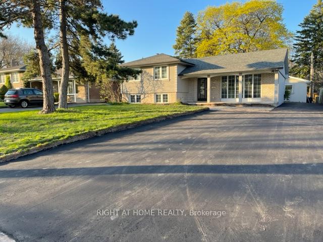 Photo 3 of Unit Basement, 1173 Sixth Line, Oakville, College Park — HOMEH