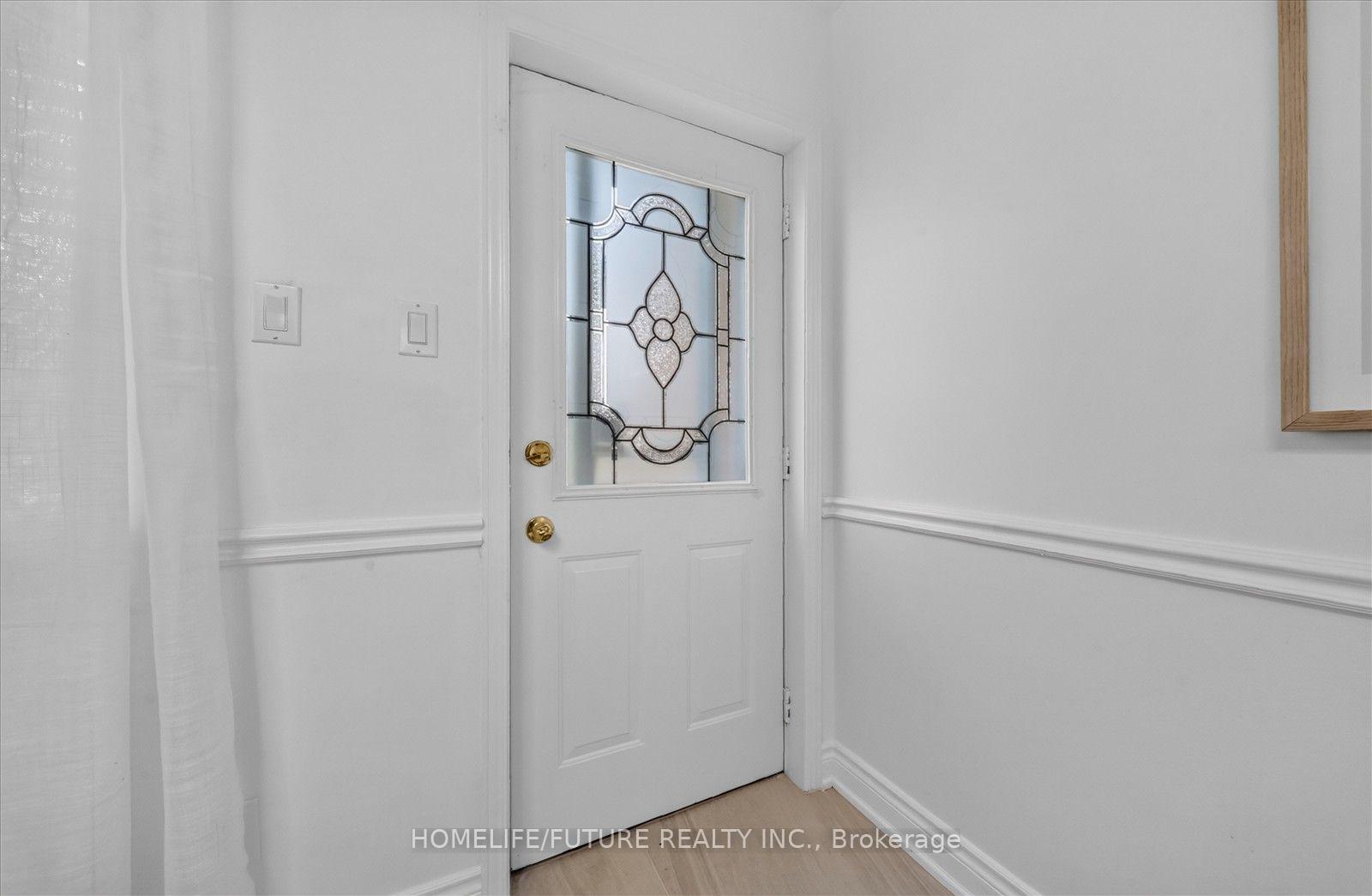 Photo 6 of 32 Marshall Crescent, Ajax, Central West — HOMEH