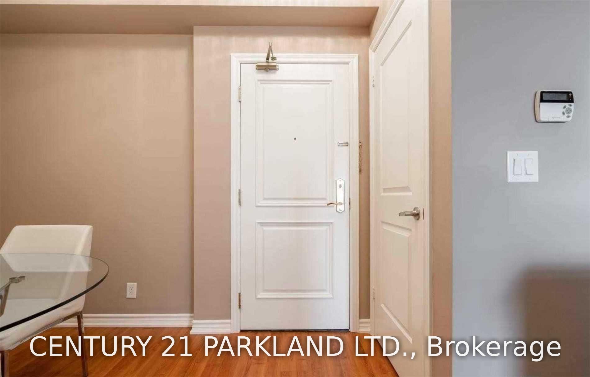 Photo 4 of Unit 608, 9235 Jane Street, Vaughan, Maple — HOMEH