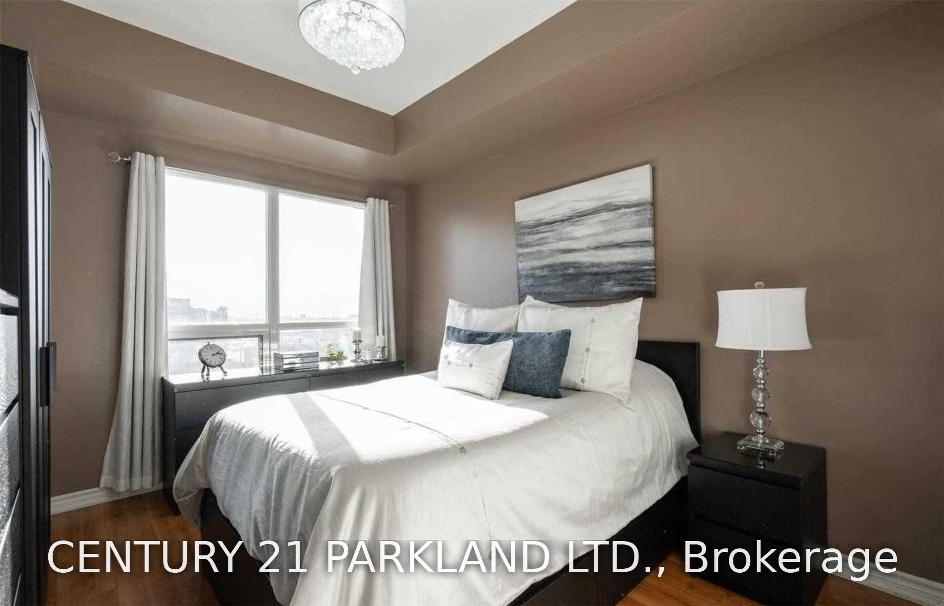 Photo 10 of Unit 608, 9235 Jane Street, Vaughan, Maple — HOMEH