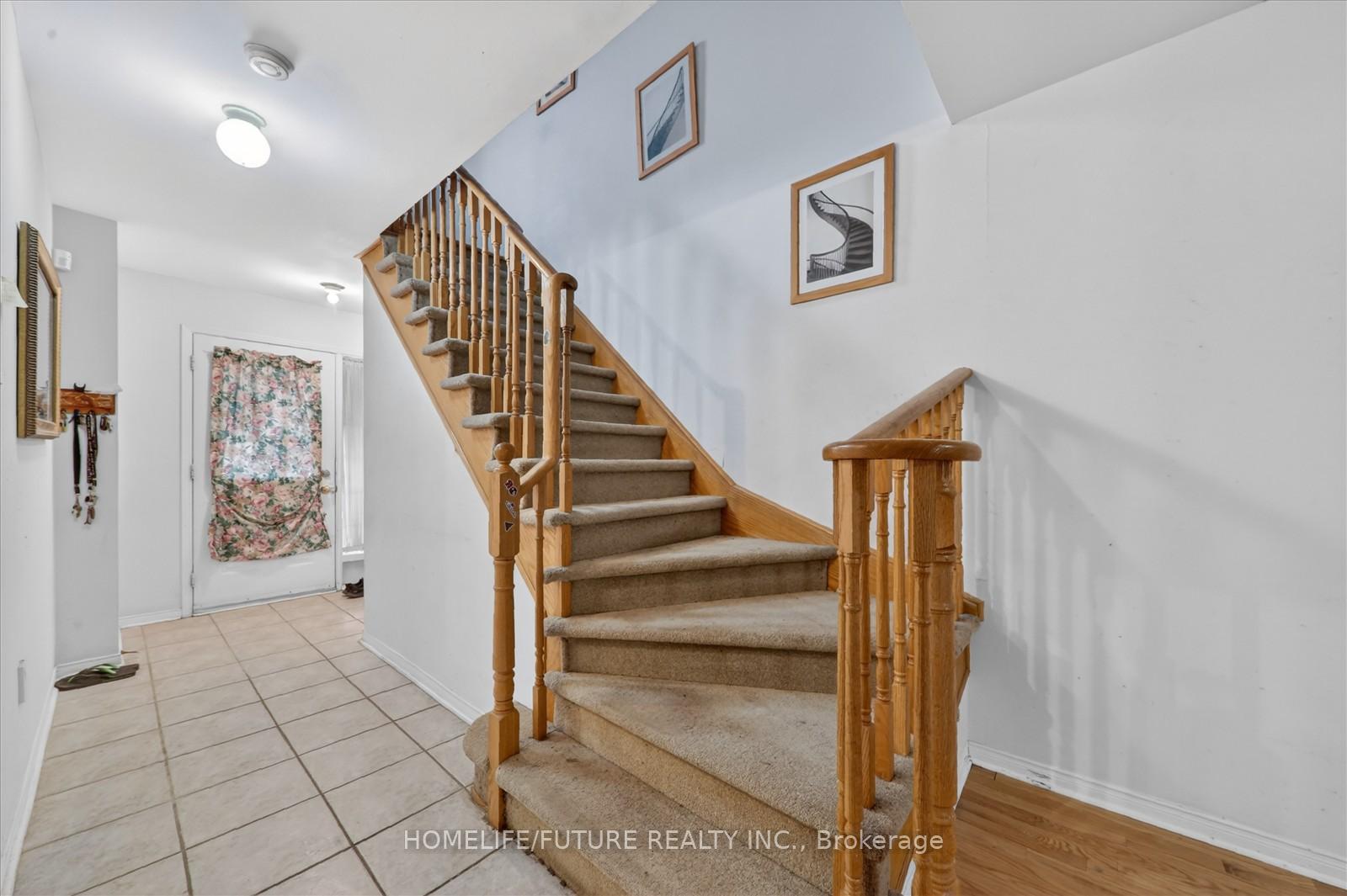 Photo 7 of Unit 17, 435 Middlefield Road, Scarborough, Agincourt North — HOMEH