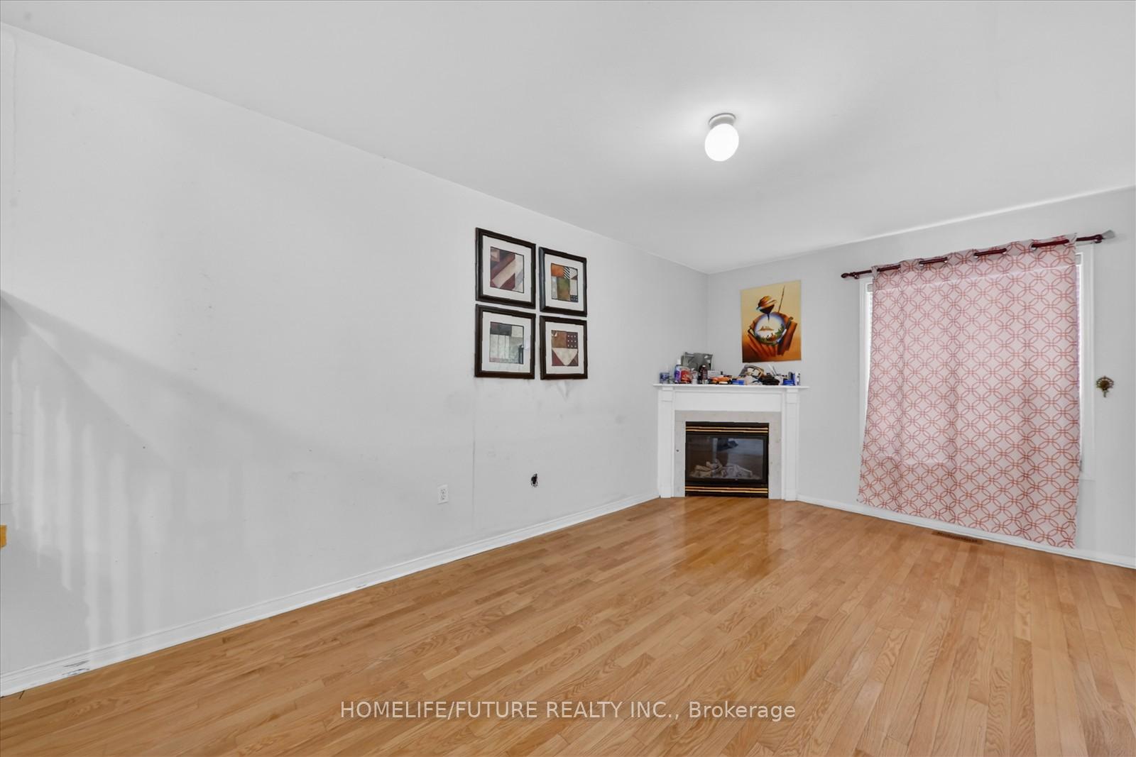 Photo 8 of Unit 17, 435 Middlefield Road, Scarborough, Agincourt North — HOMEH