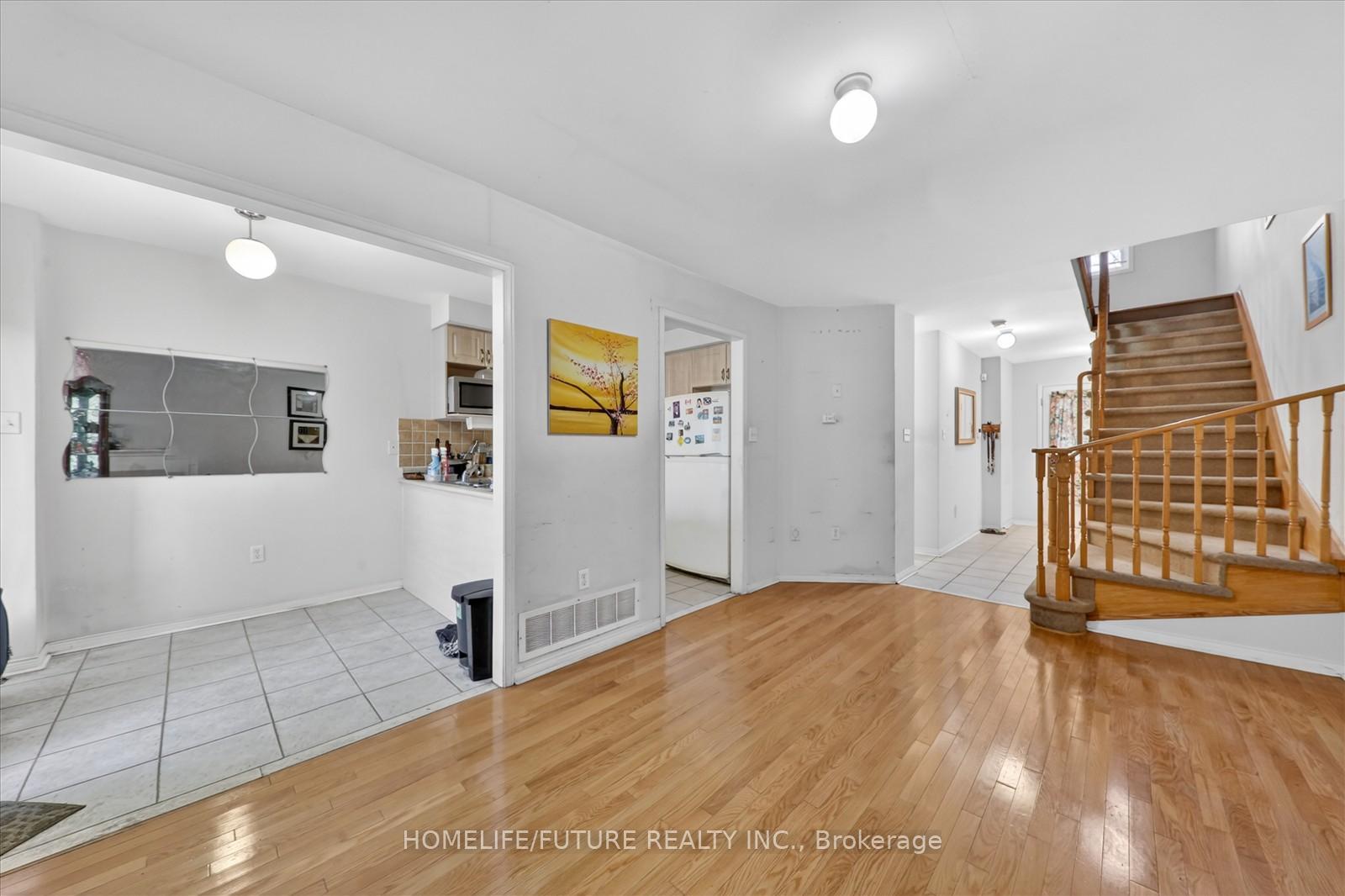 Photo 10 of Unit 17, 435 Middlefield Road, Scarborough, Agincourt North — HOMEH